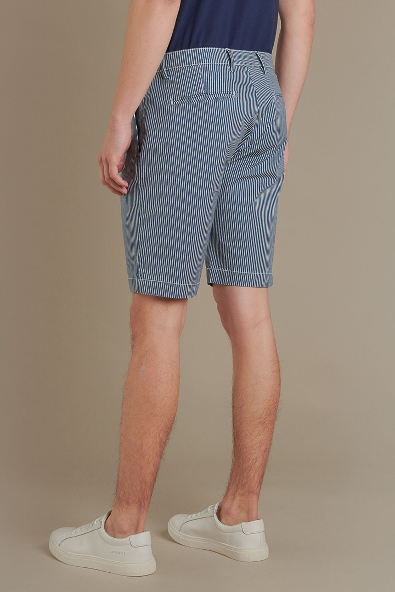Bermuda chino twill con stampa a righe image number 2