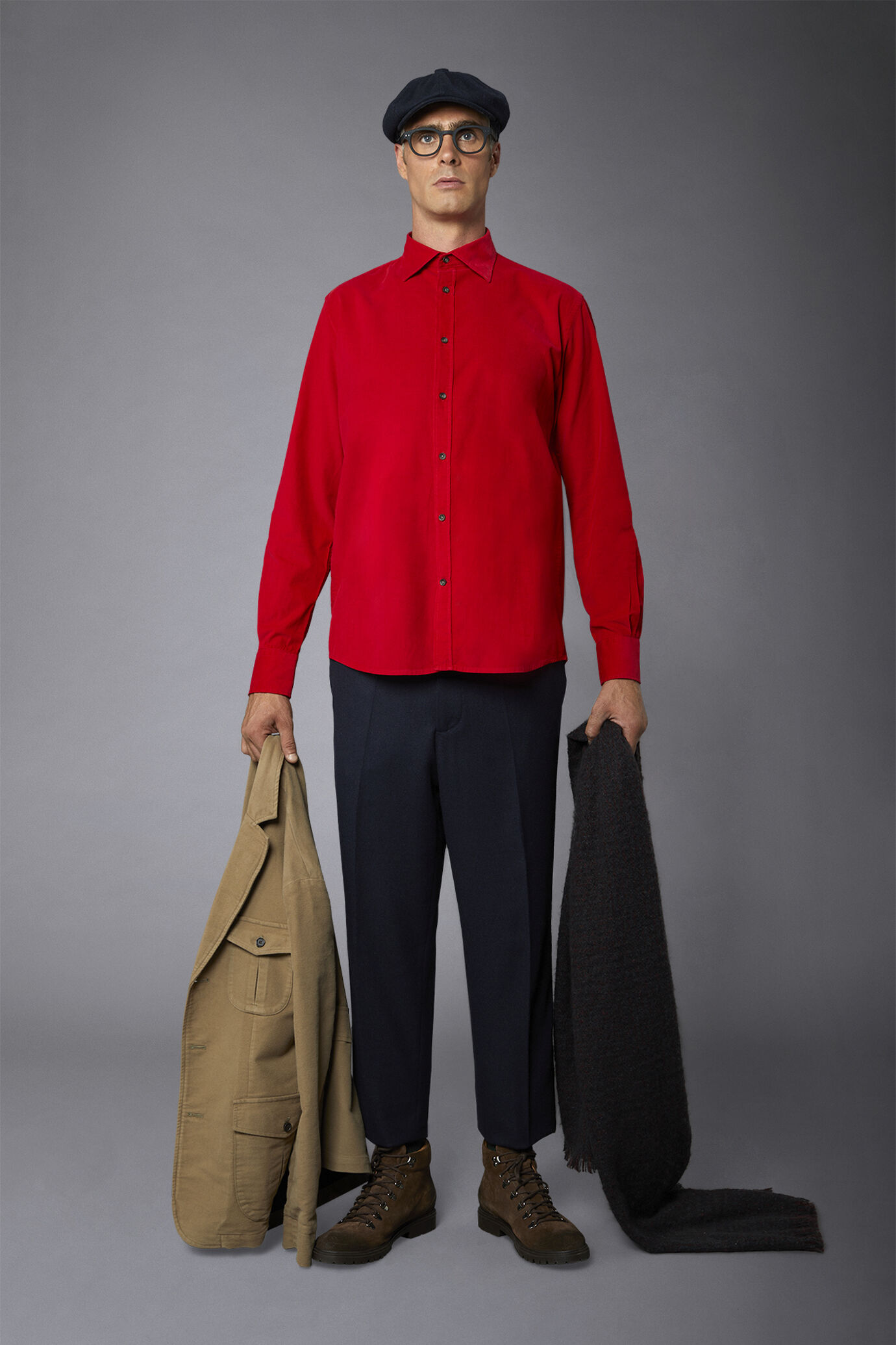 Chemise décontractée col français coupe confortable tissu velours 1000 rayures image number 0