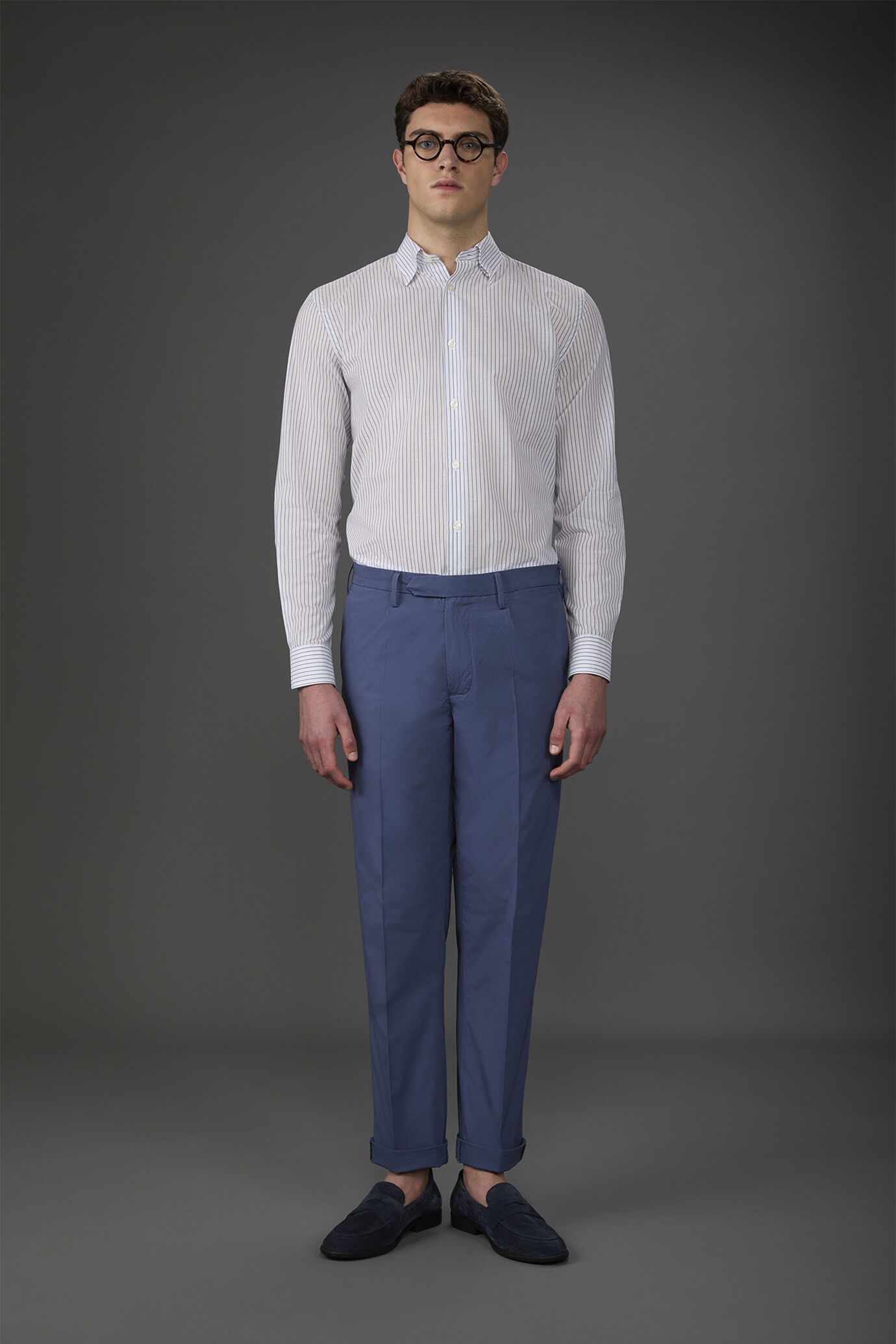 Men's concealed button down casual shirt in yarn-dyed striped washed muslin fabric image number 2