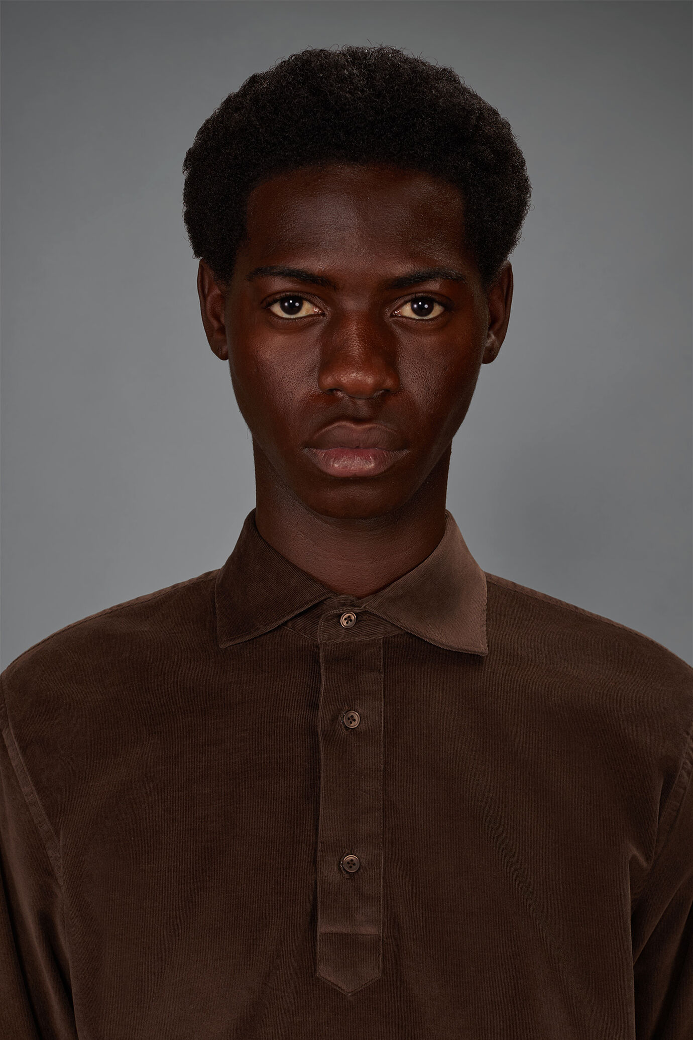 Men&rsquo;s 1000-ribbed velvet shirt image number 2