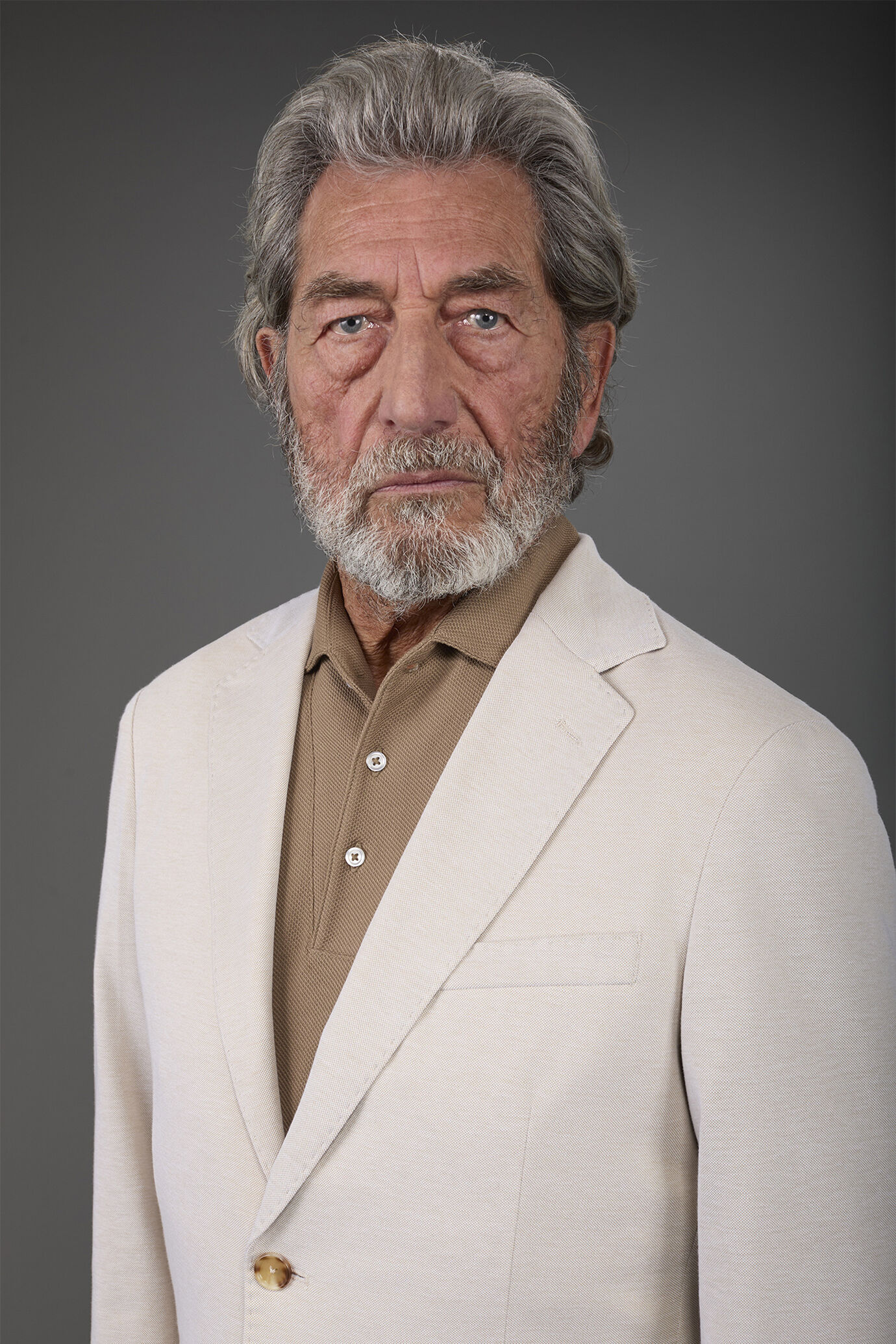 Veste homme non doublée à simple boutonnage avec revers classique et poches à rabat, en tissu jersey image number 2