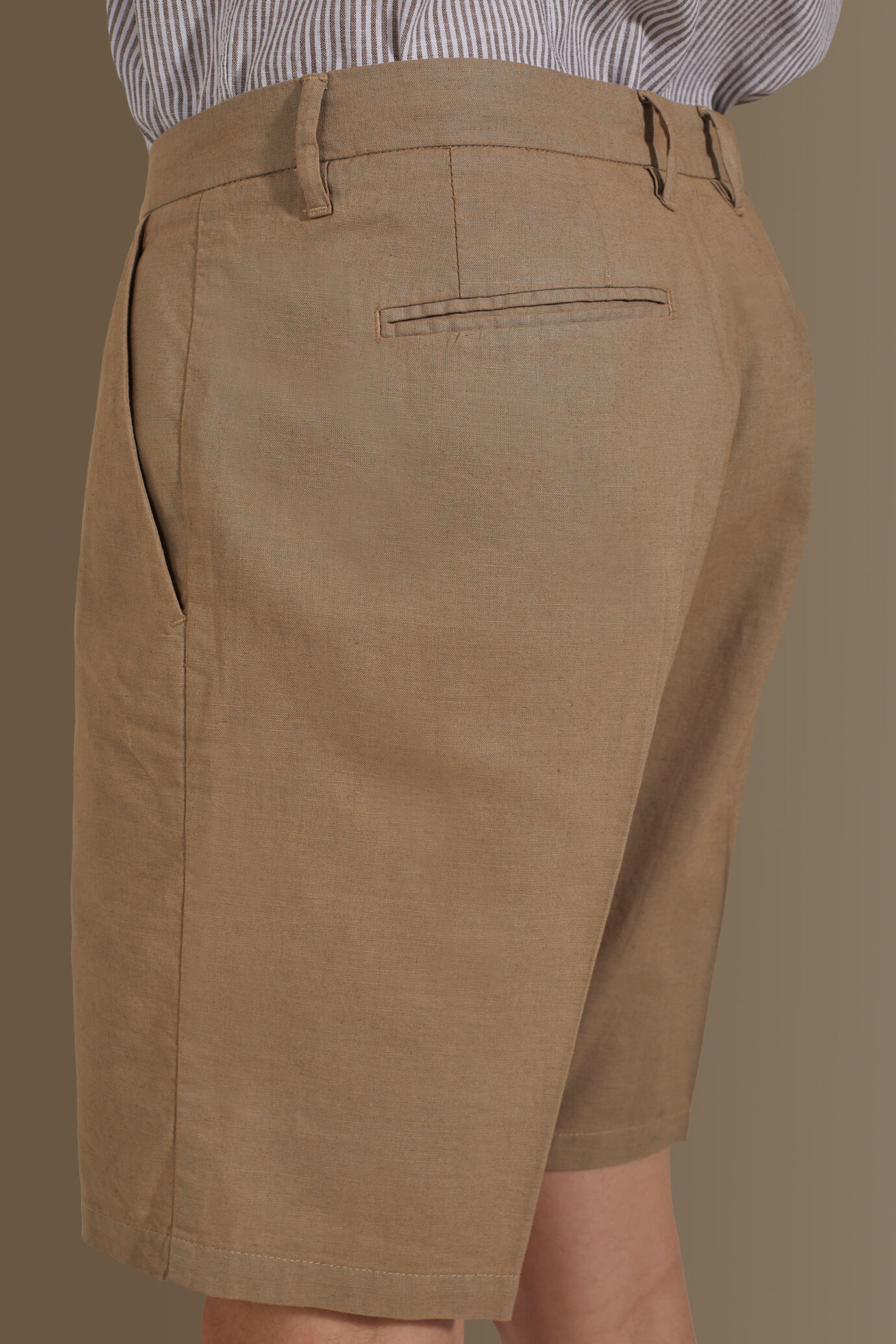 Bermuda lino e cotone uomo image number 3