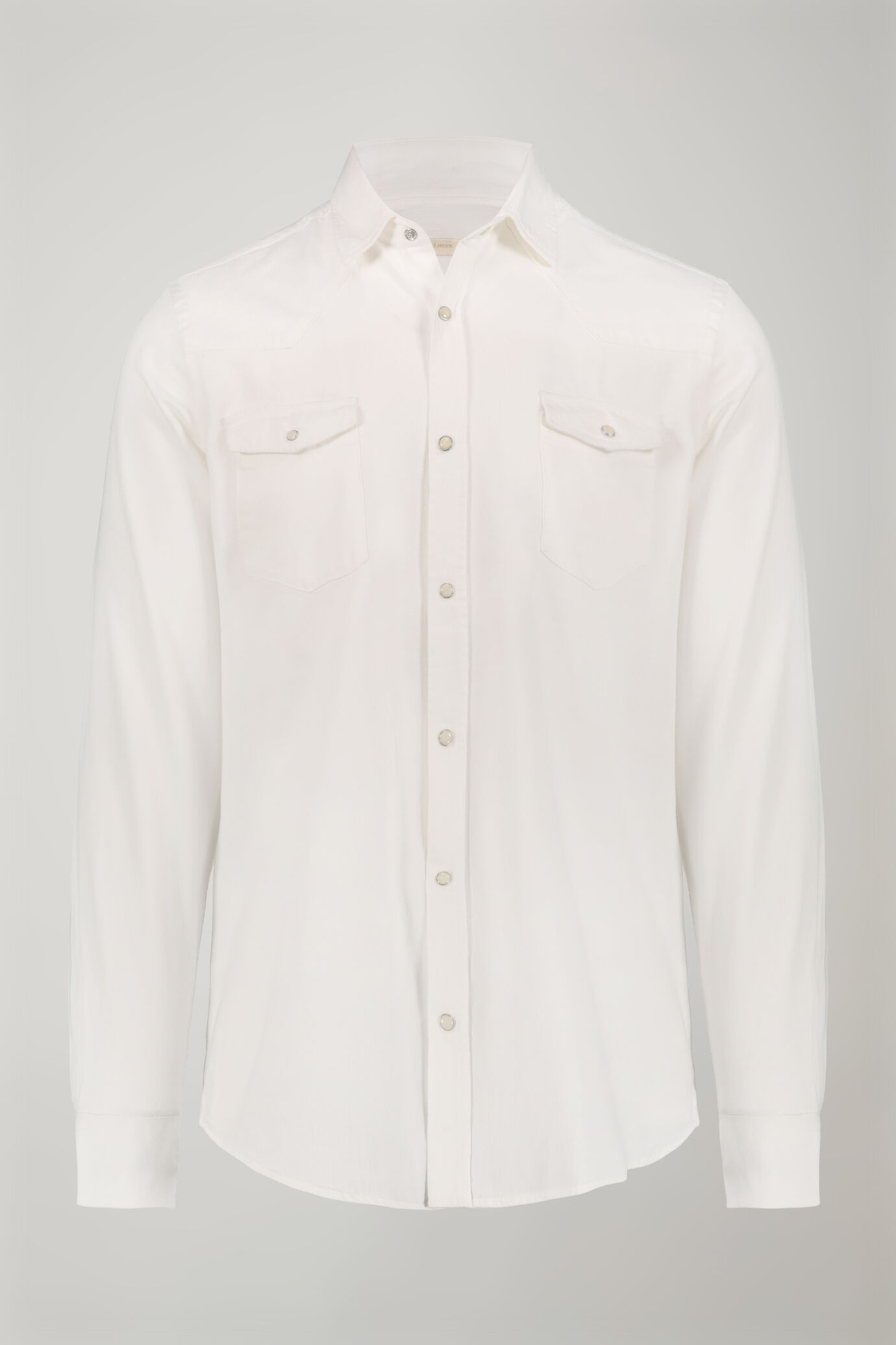 Men’s casual shirt classic collar 100% cotton denim fabric comfort fit image number 4