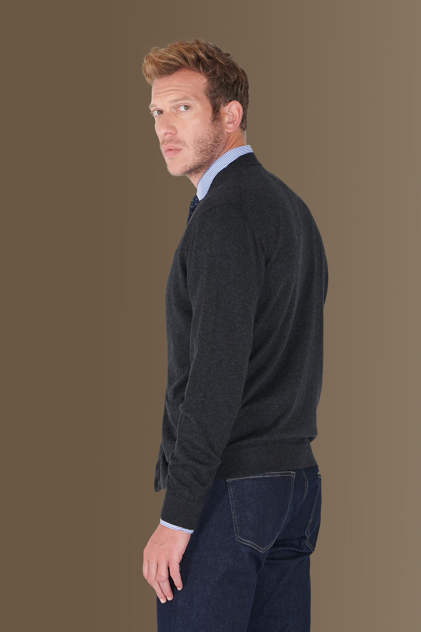 Cardigan classico in misto lana e cotone image number 1