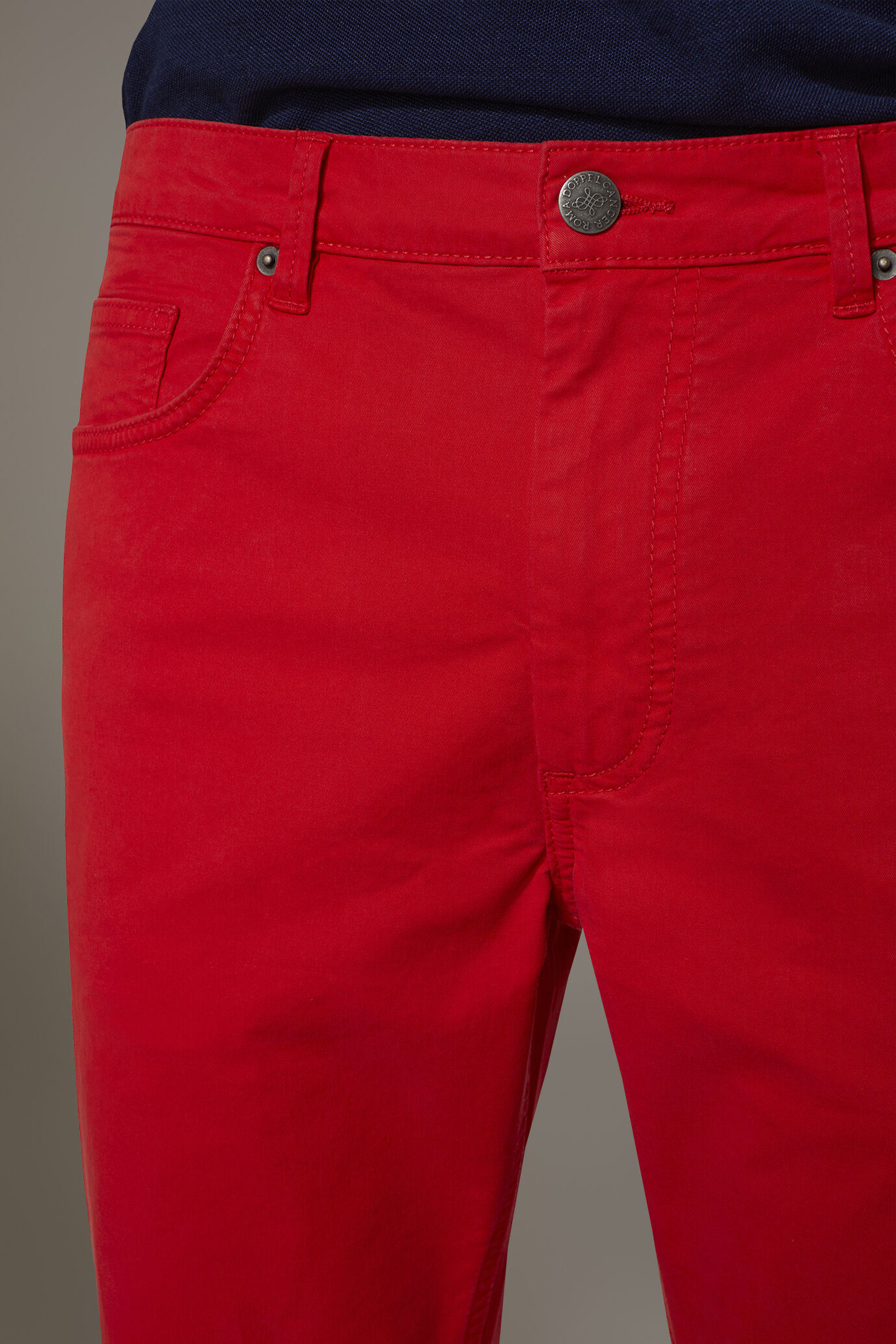 Pantalone 5 tasche regular fit costruzione twill image number 2