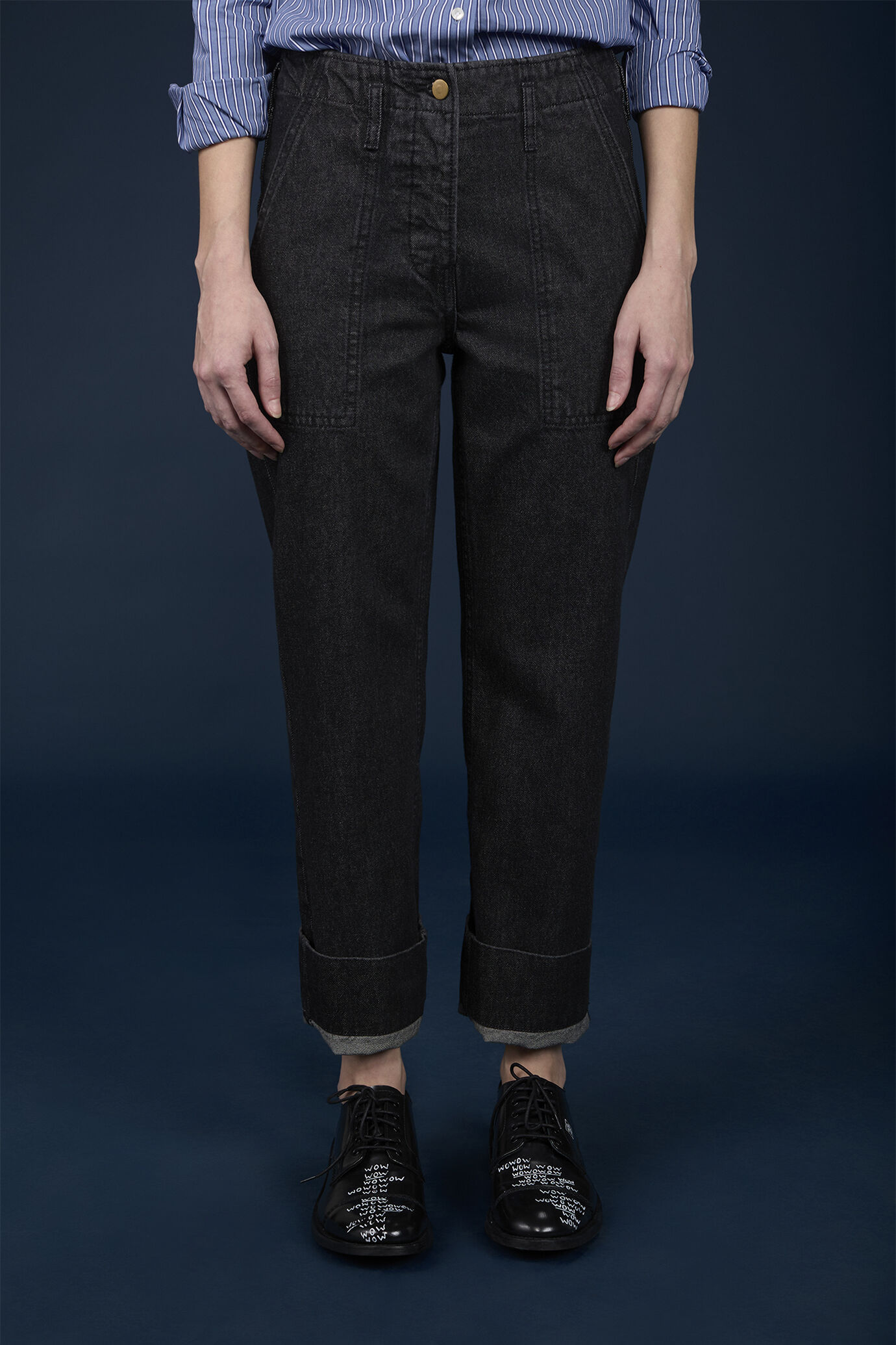 Damenhose aus Denim-Twill in bequemer Passform image number 2