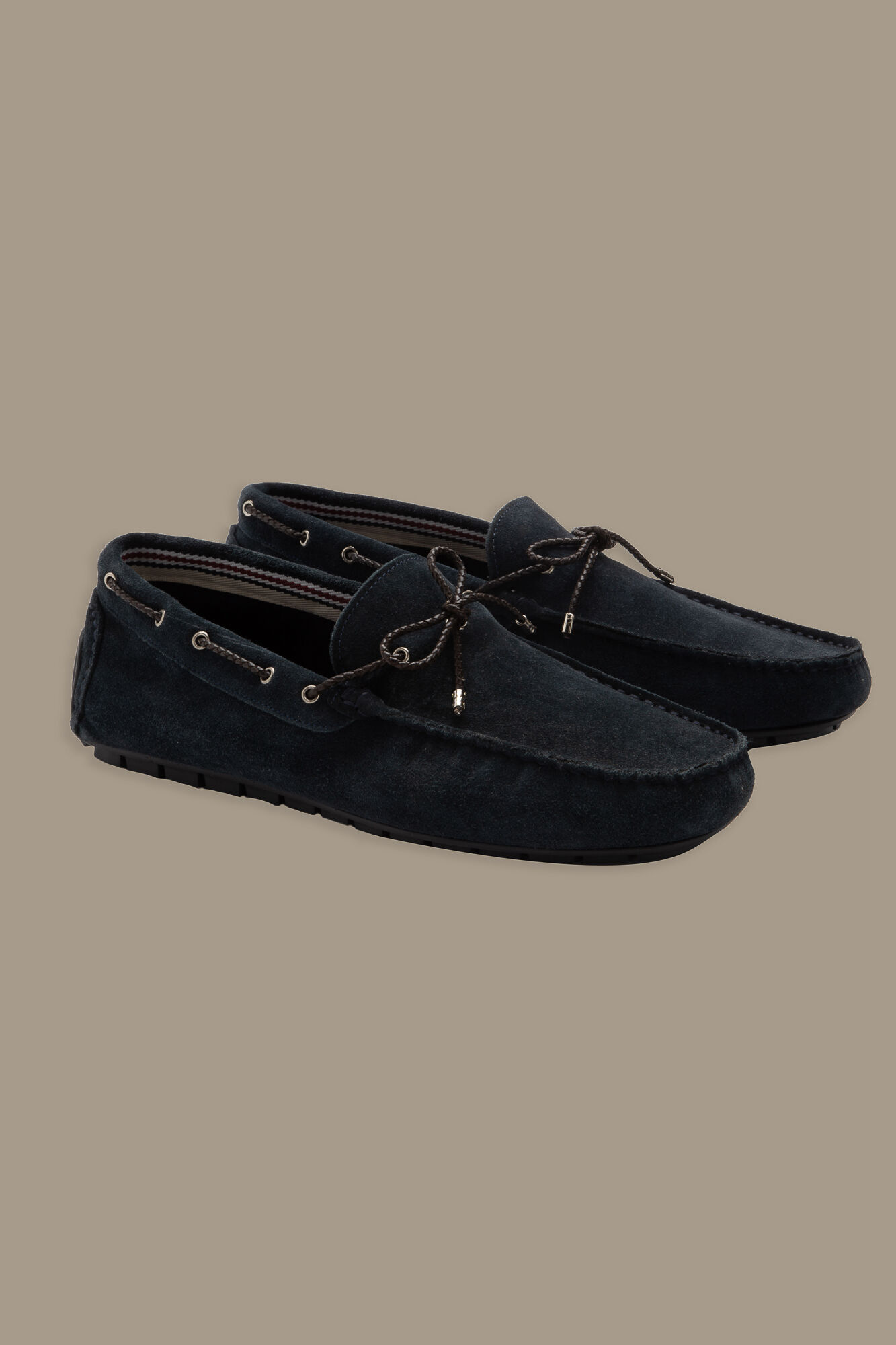 Mocassino uomo con lacci online
