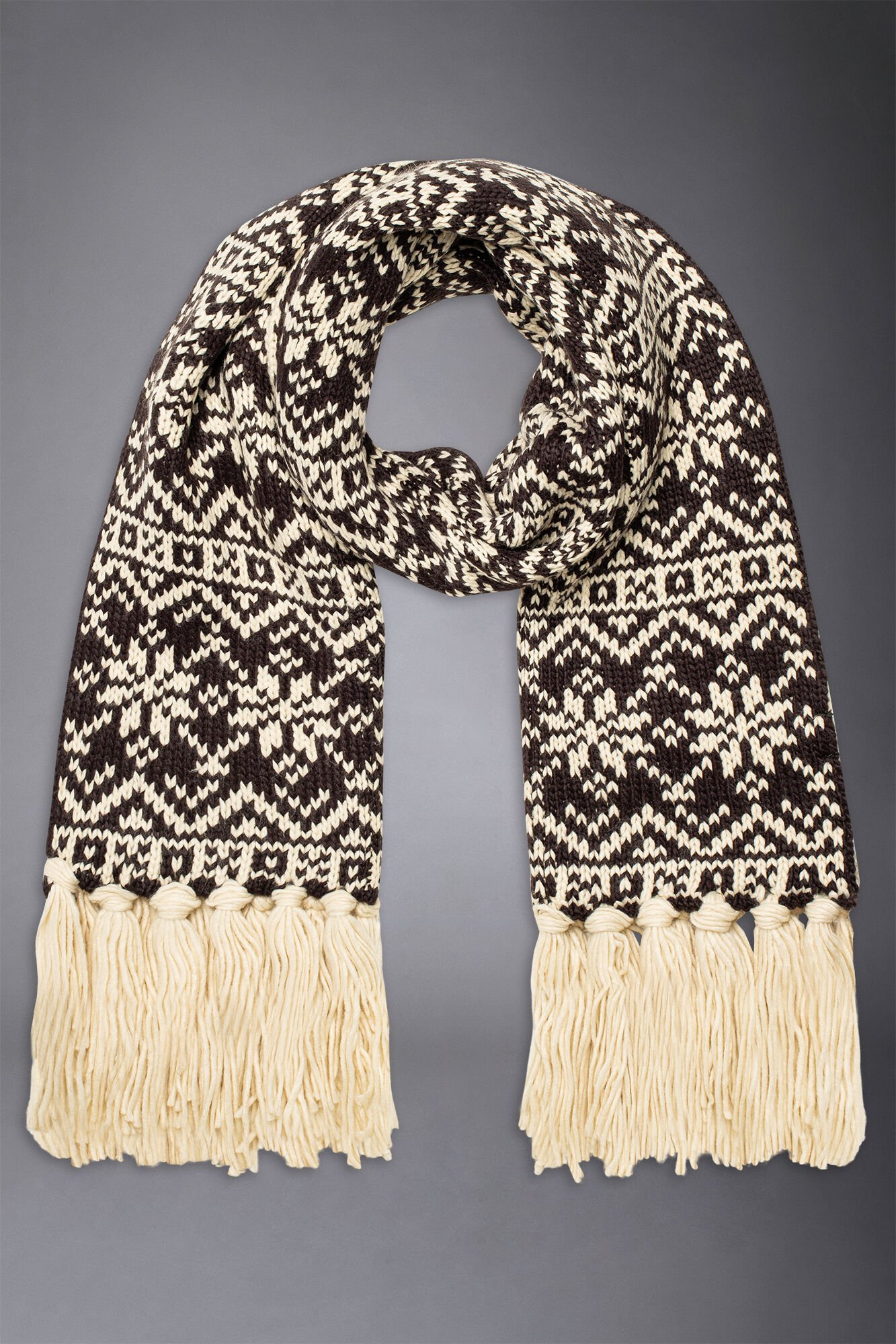 Norwegian scarf shop