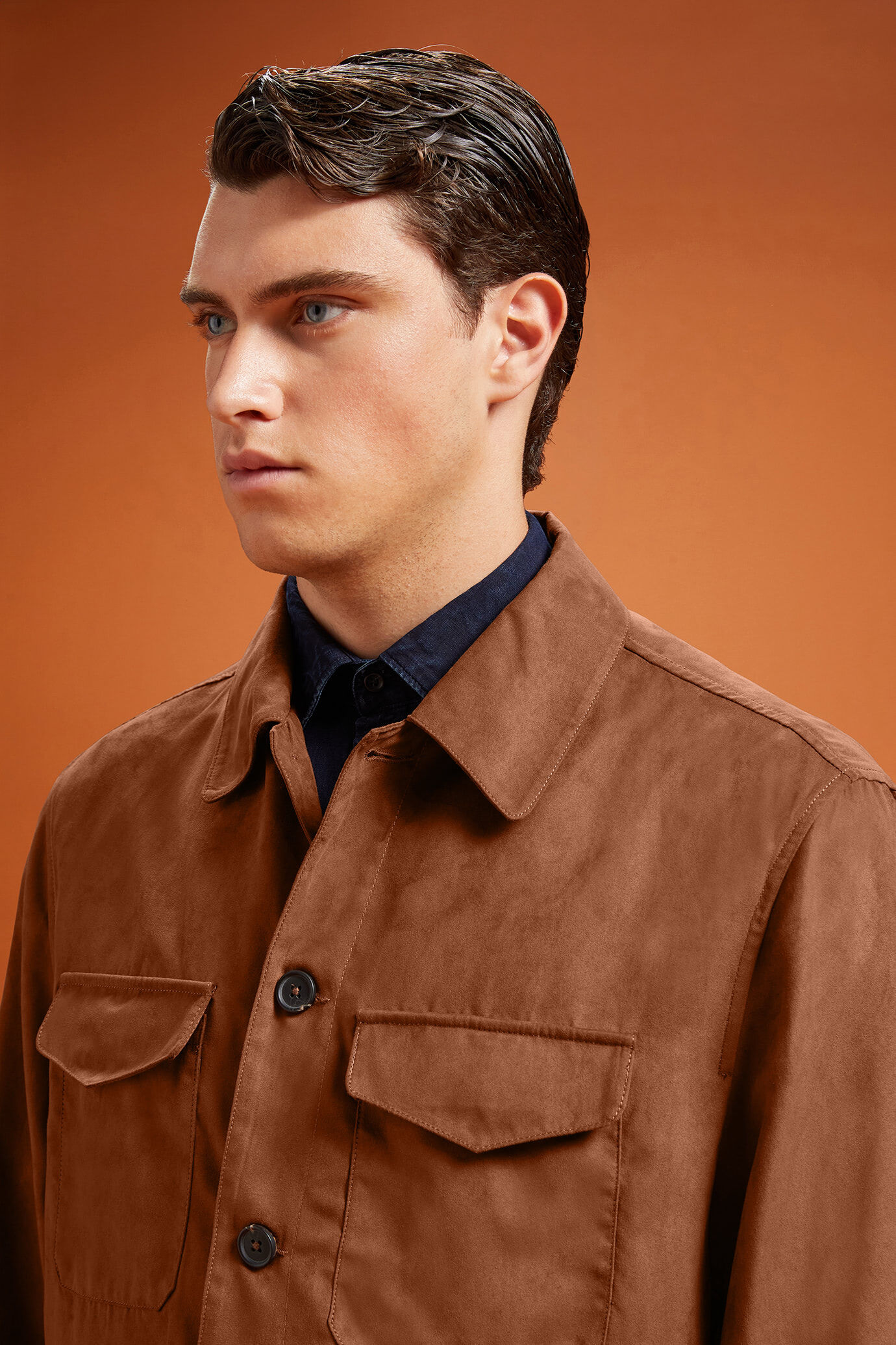 Herrenjacke aus Wildlederimitat in normaler Passform image number 2