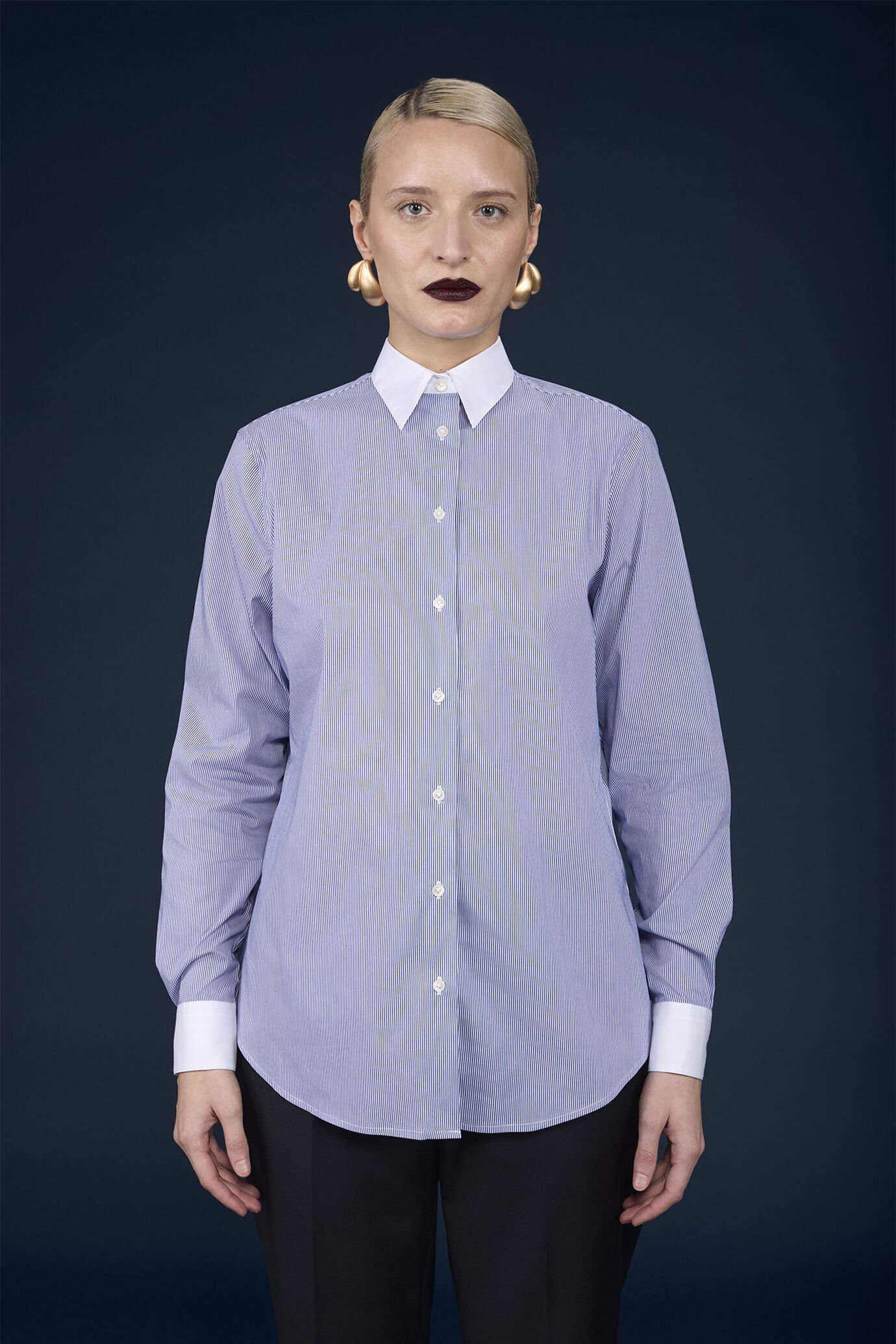 Classic women's shirt with single-colour collar and cuffs and yarn-dyed striped fabric image number 0