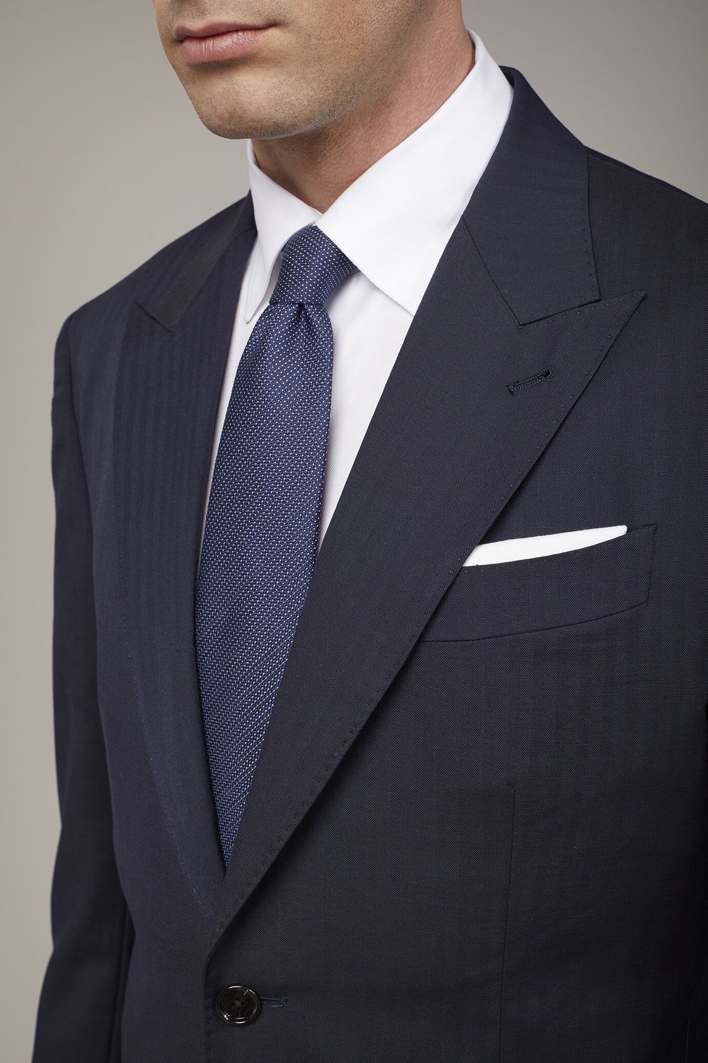 Abito uomo Wool Blend monopetto tessuto con disegno herringbone regular fit image number 3