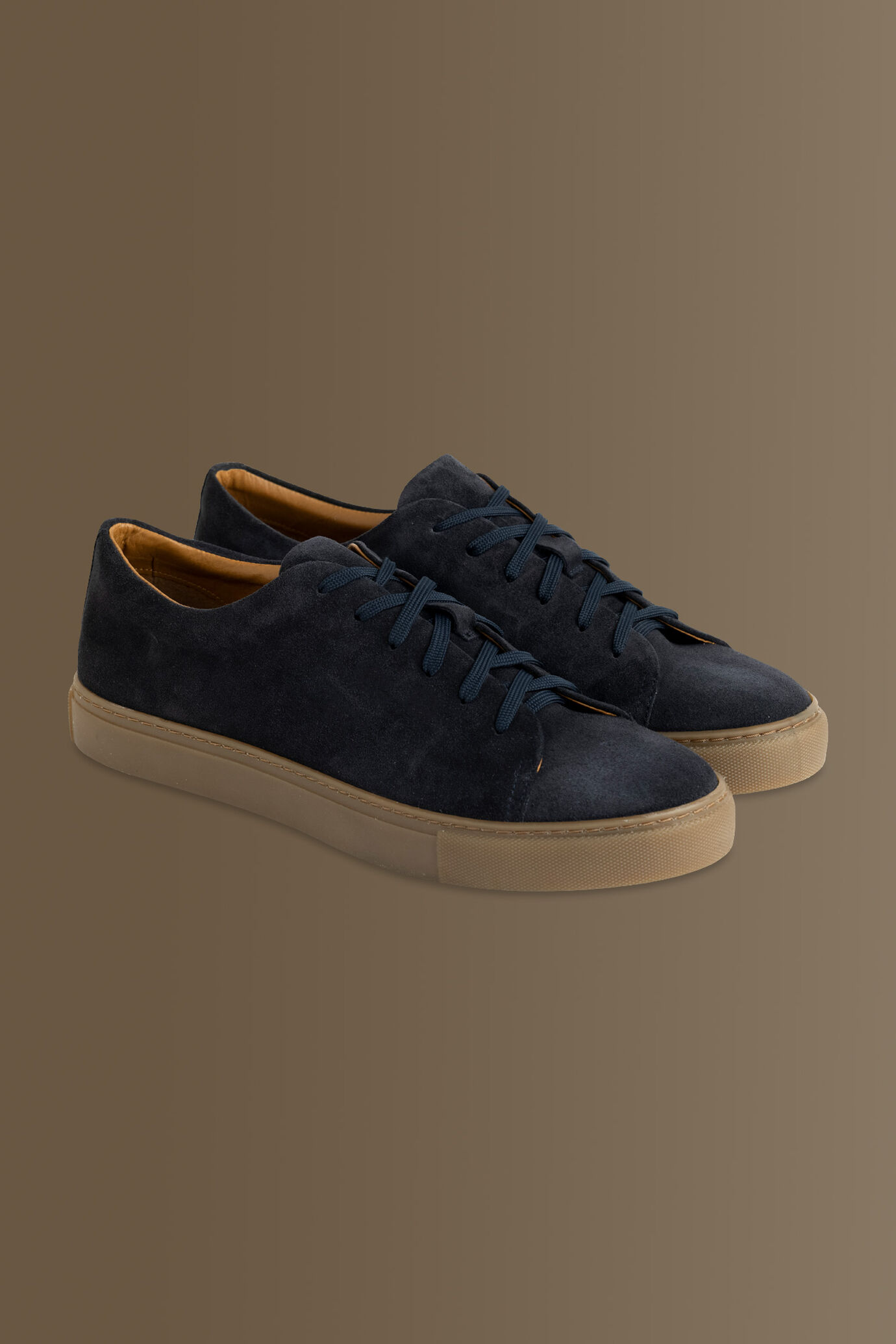 Sneakers uomo in vera pelle scamosciata image number 1