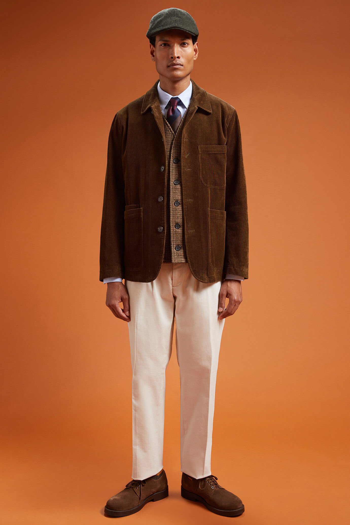 Veste homme à trois poches, 100% coton, en velours côtelé, coupe classique image number 1