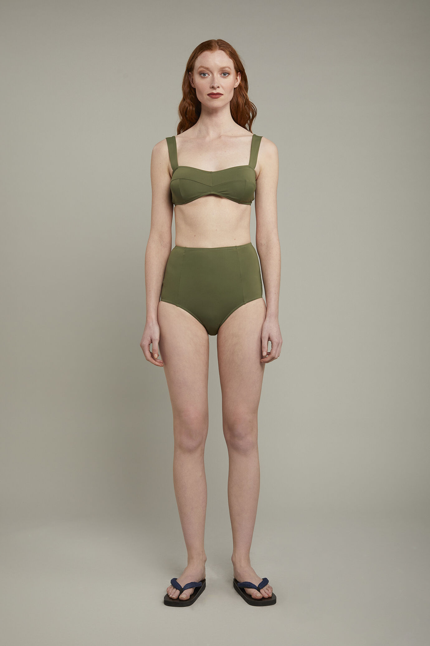 Costume donna in tessuto elasticizzato regular fit image number 2