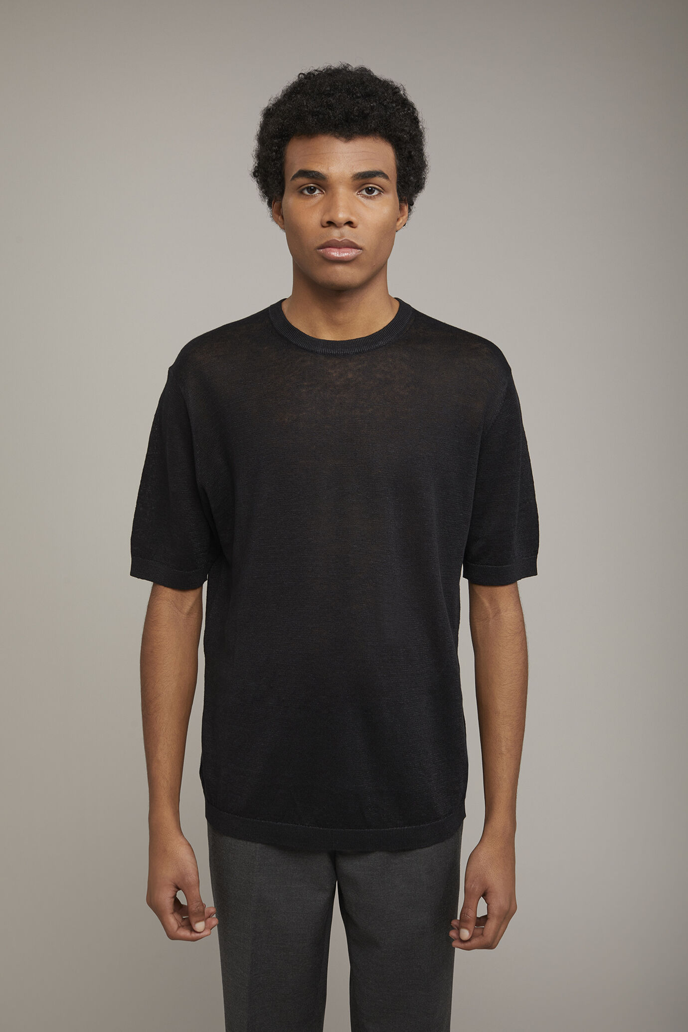 T-shirt uomo in maglia 100% lino con manica corta regular fit image number 2