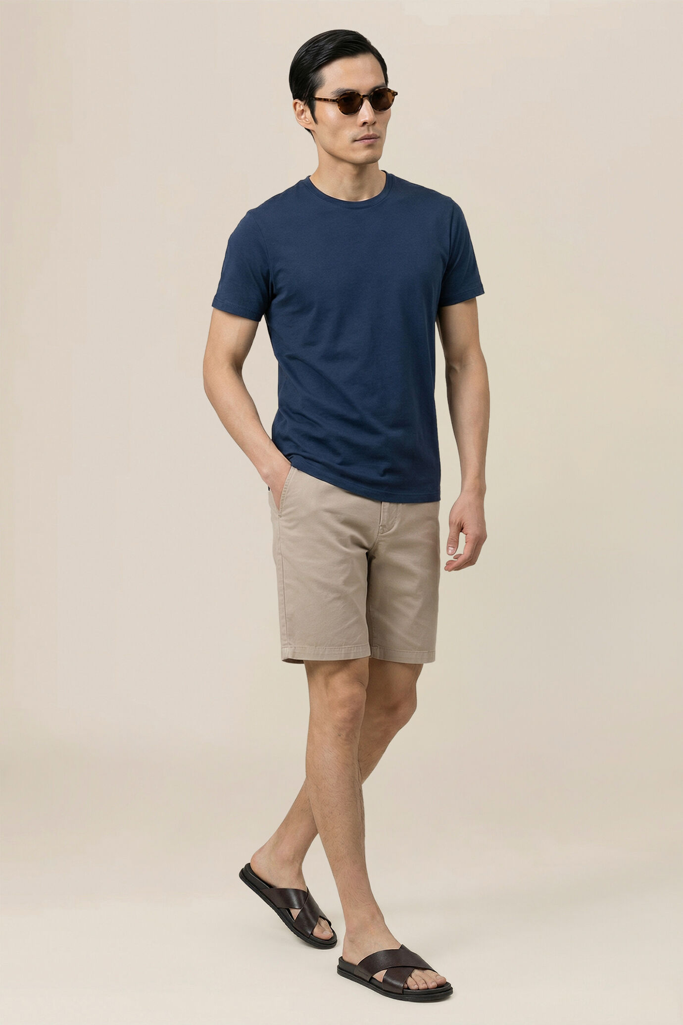Bermuda uomo classico in cotone twill regular fit image number 0