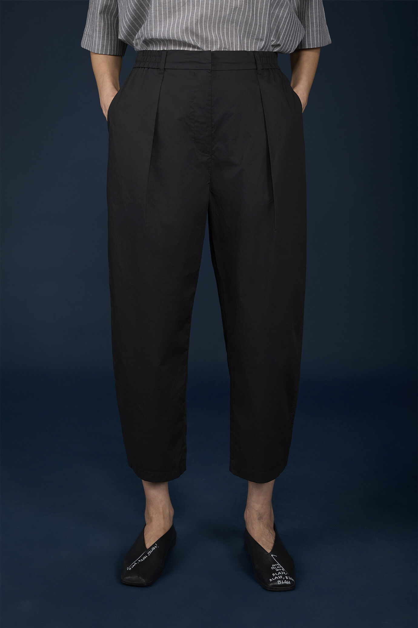 Women's trousers with pleats 100% cotton