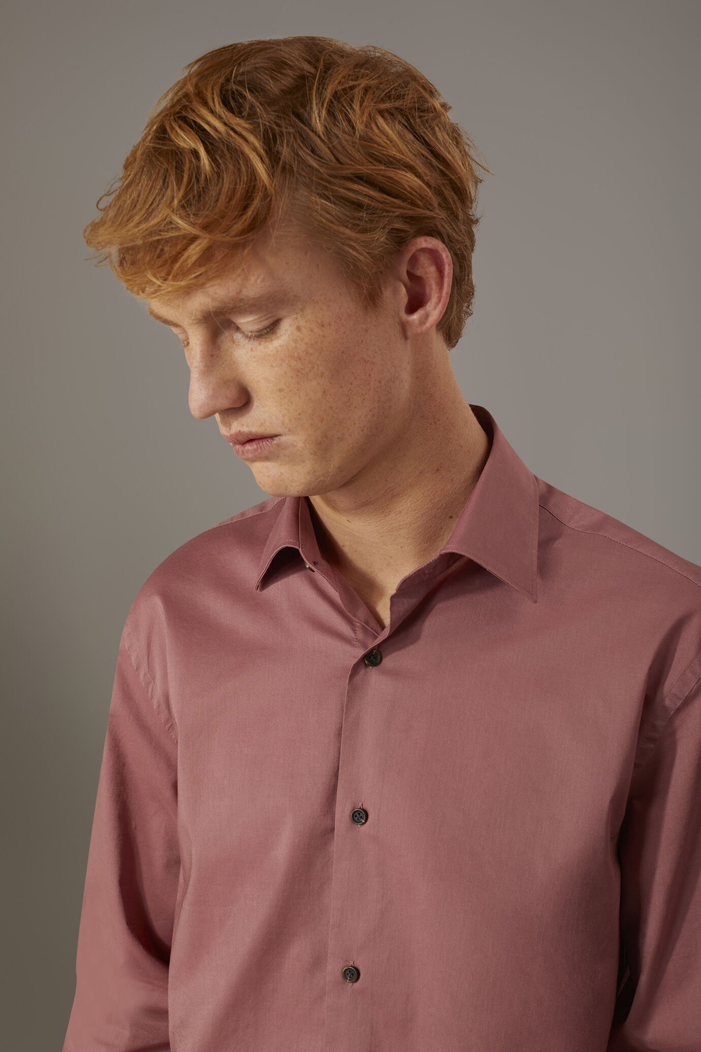 Camicia casual collo francese comfort fit in mussola di cotone image number 1