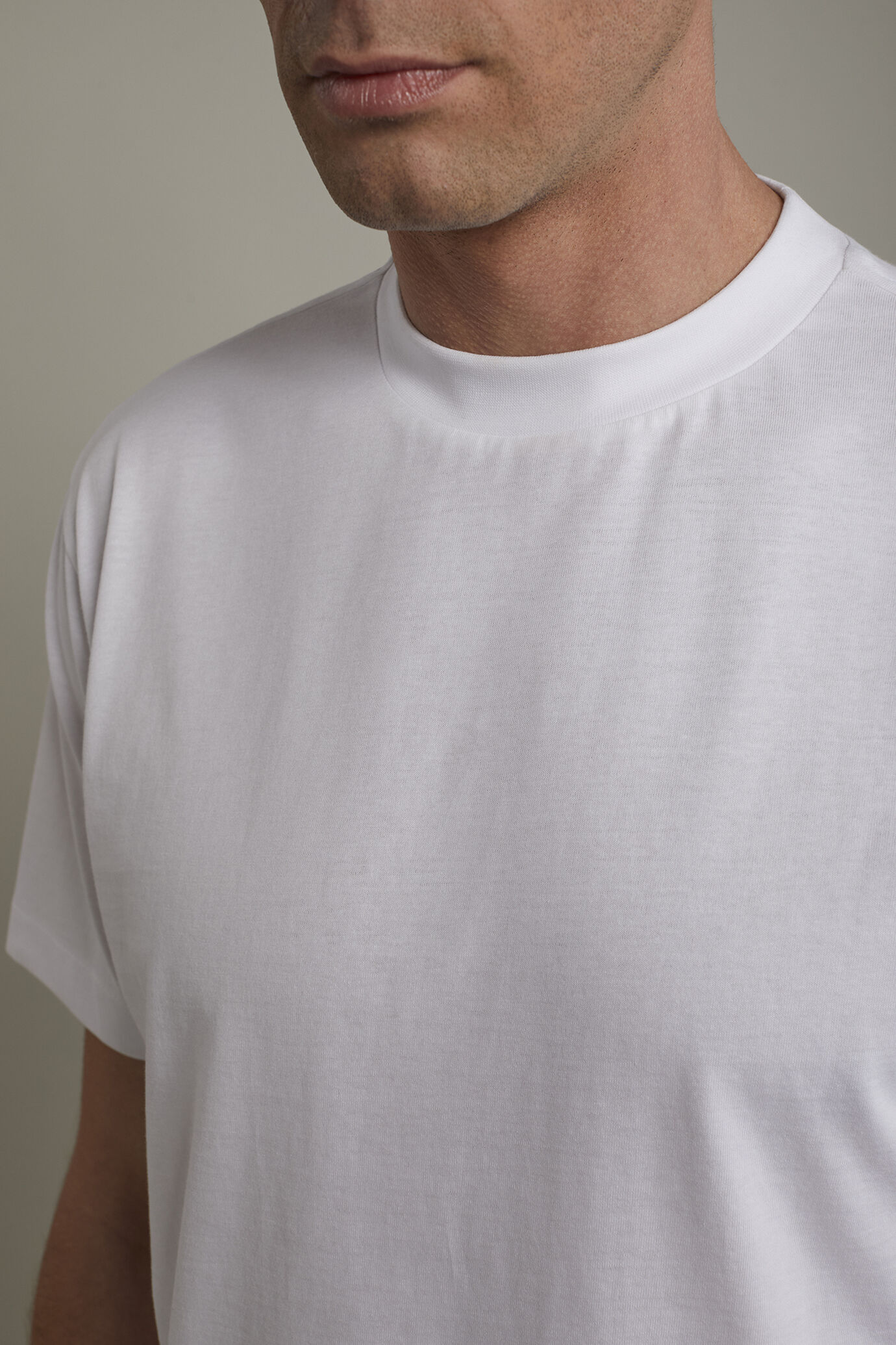 T-shirt homme à col rond en 100 % coton coupe régulière image number 3