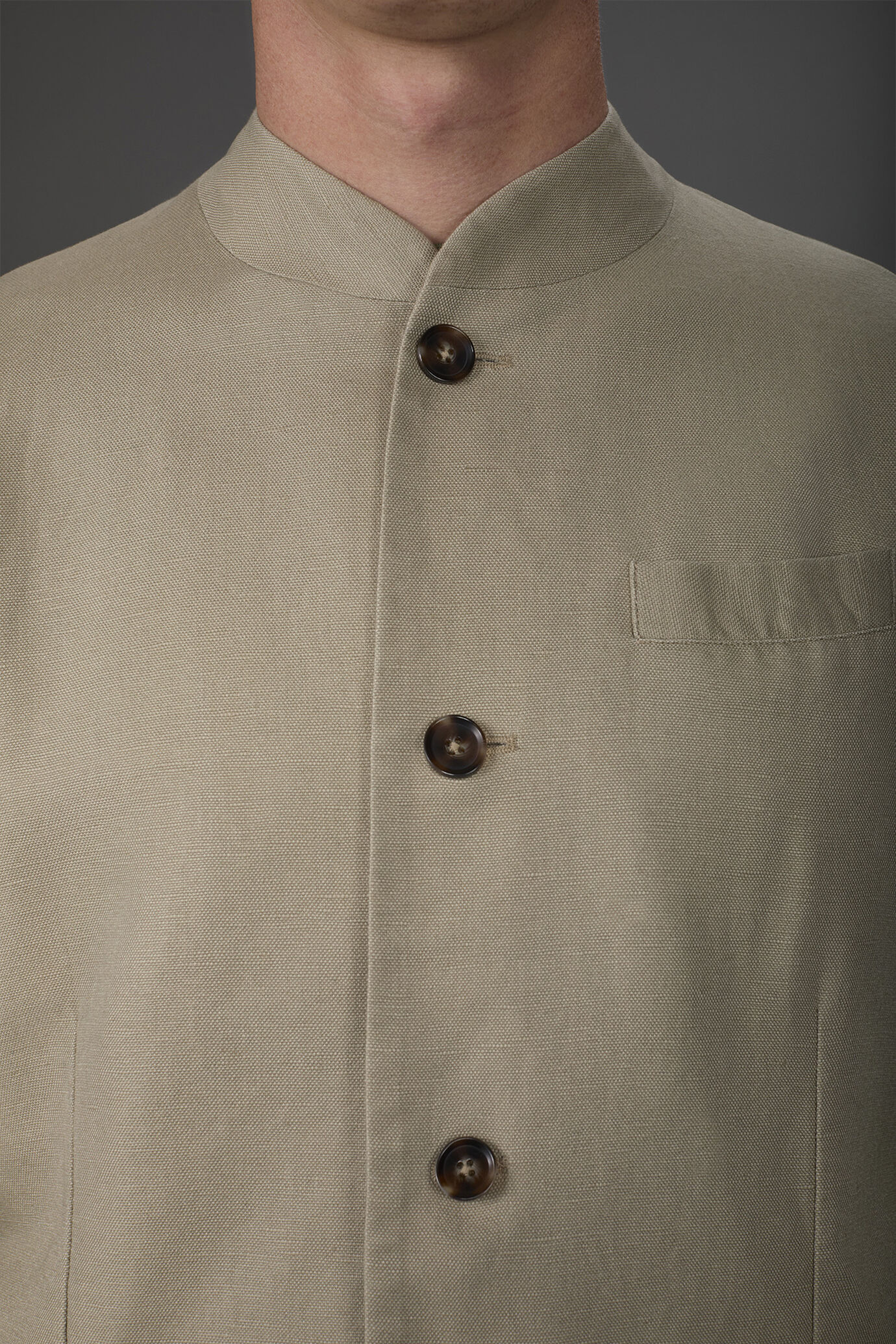 Men's unlined single-breasted jacket with mandarin collar linen and cotton blend image number 2