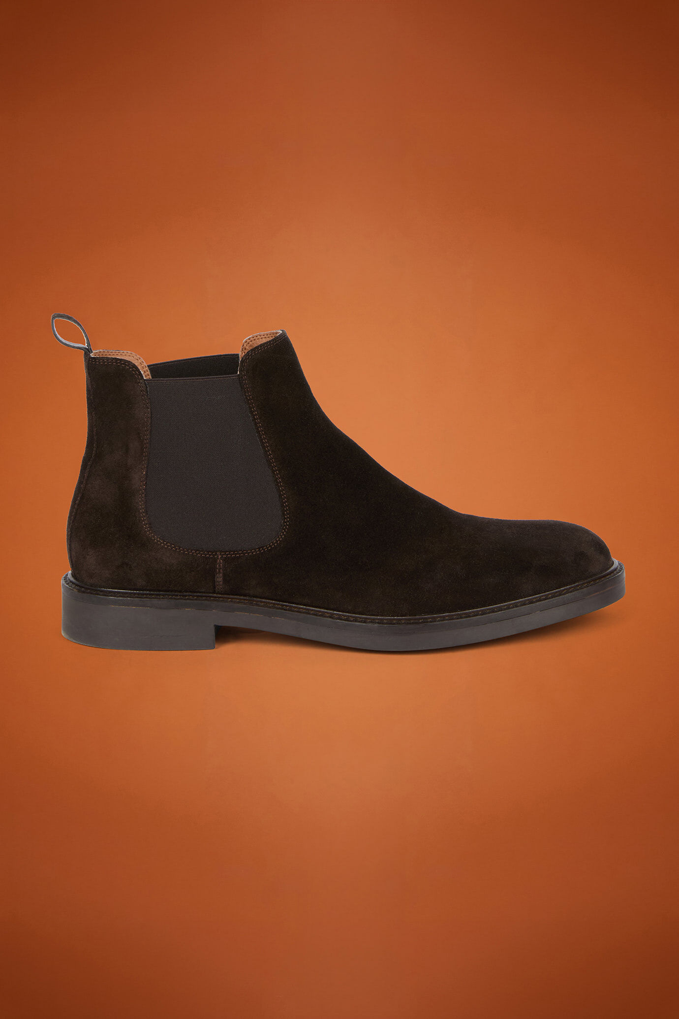 Men's Chelsea boots in 100% genuine suede with rubber soles image number 0