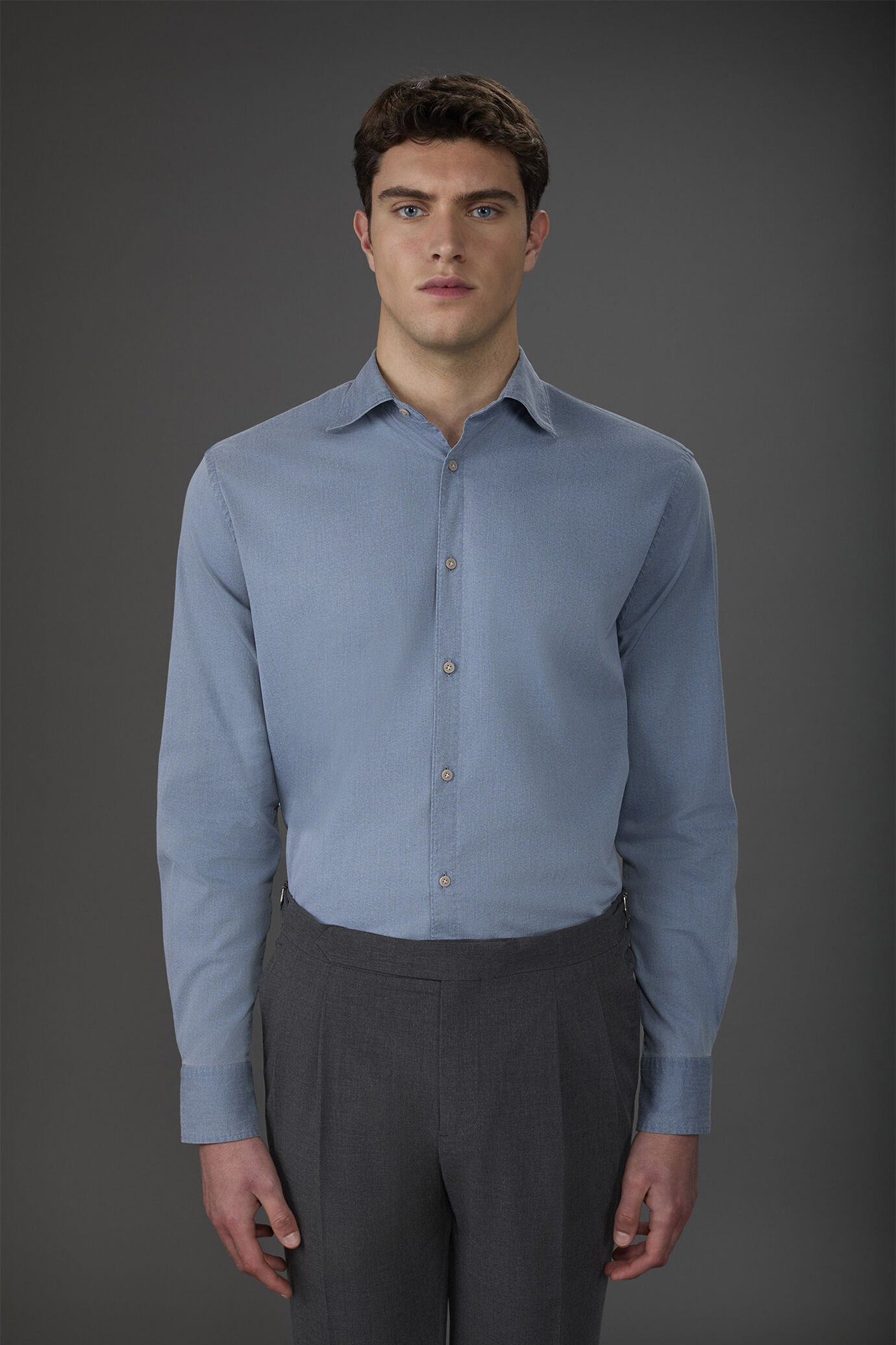 Chemise homme décontractée à col français en tissu chambray légèrement stretch