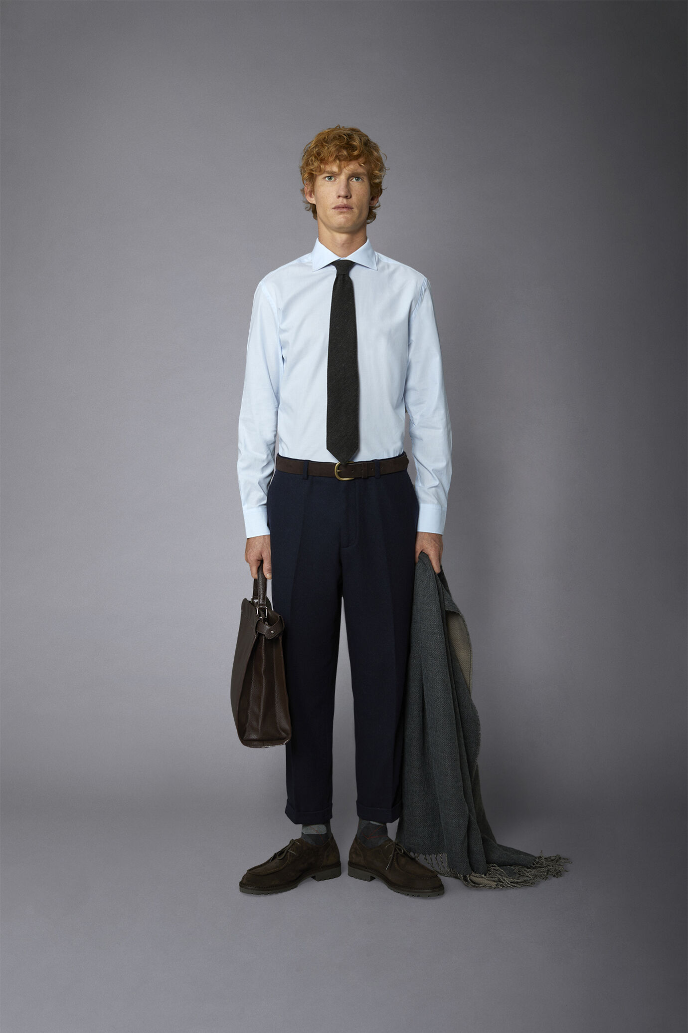 Camicia classica uomo collo francese slim fit tessuto armaturato image number 2