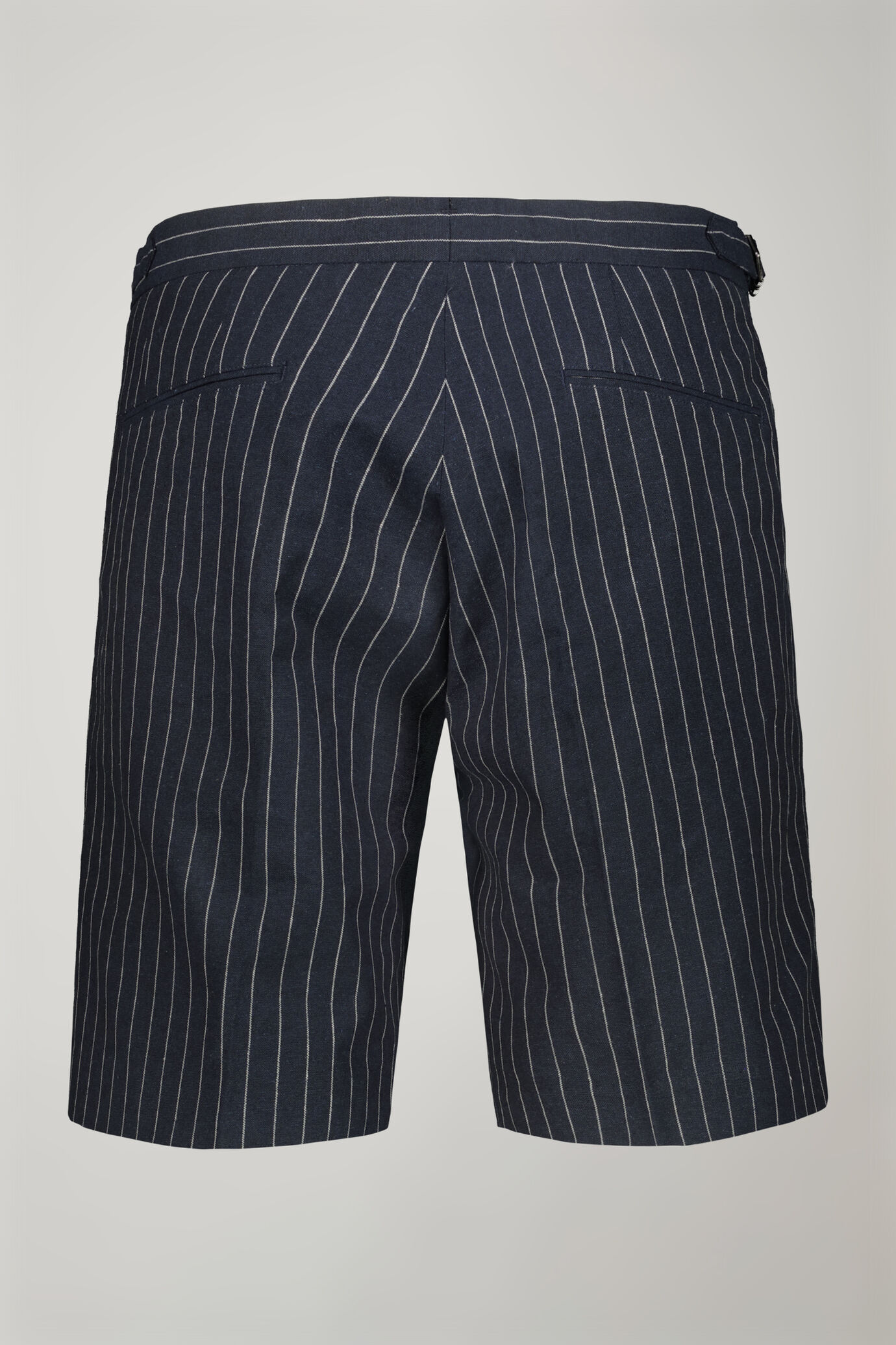Men's double pinces bermuda in linen and cotton with pinstripe design regular fit image number 6
