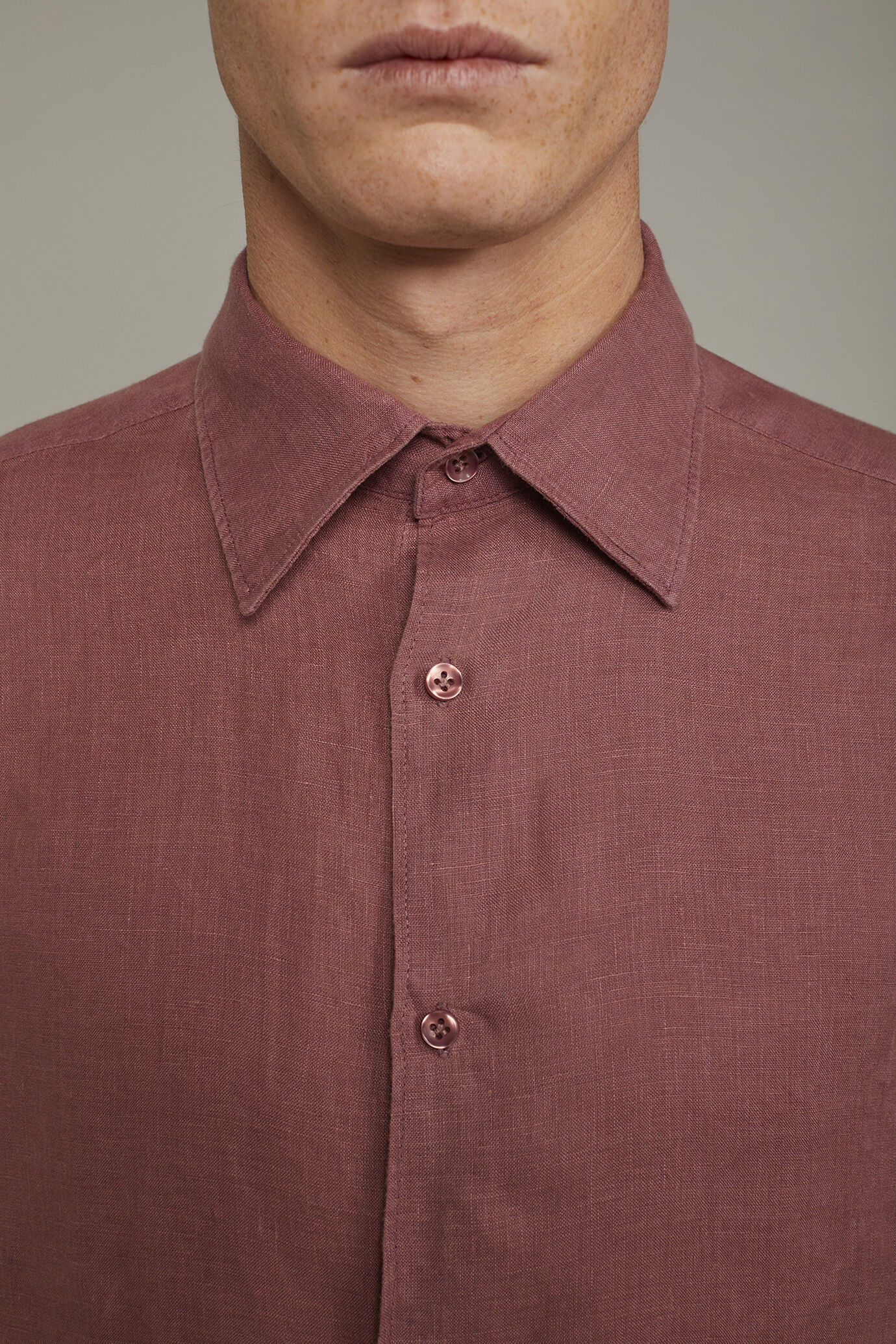 Camicia casual uomo collo classico 100% lino comfort fit image number 3