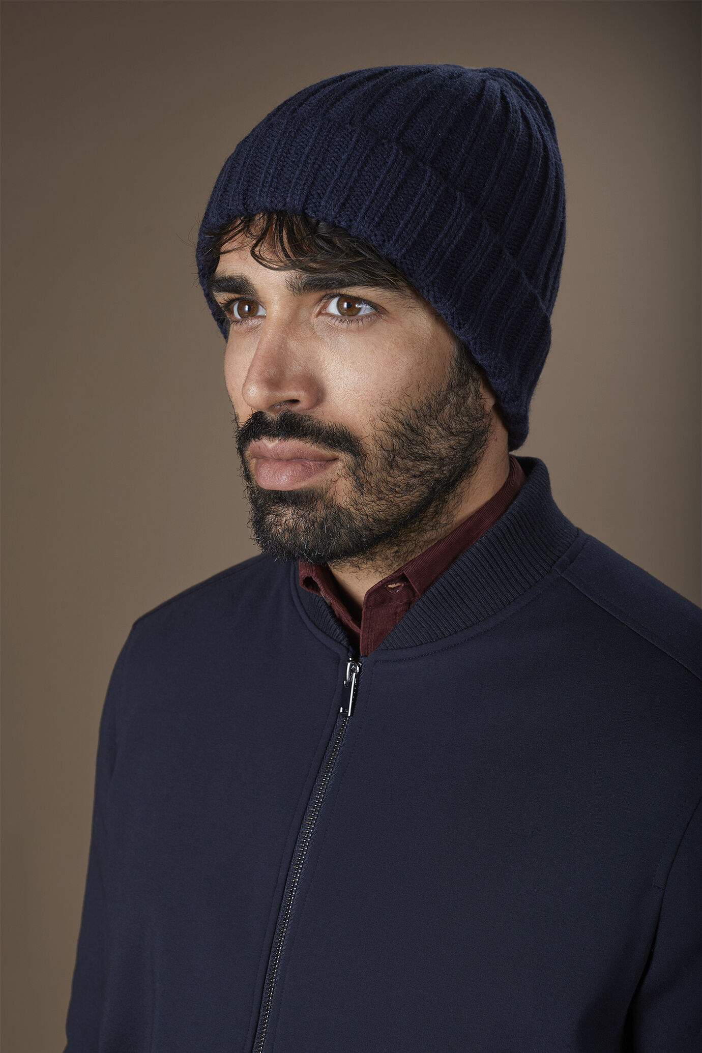 Cappello uomo in misto lana con maglia a coste