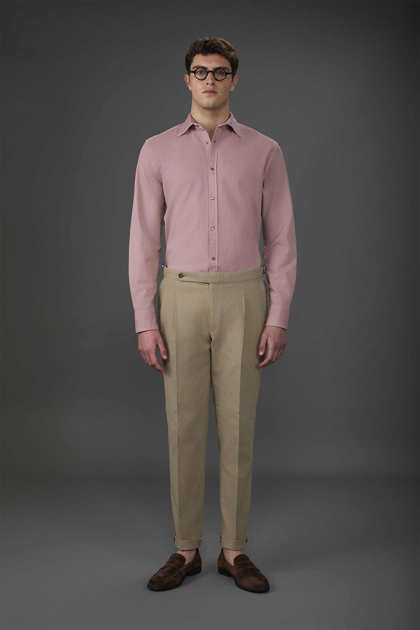 Men's casual shirt with classic collar, chambray fabric image number 2