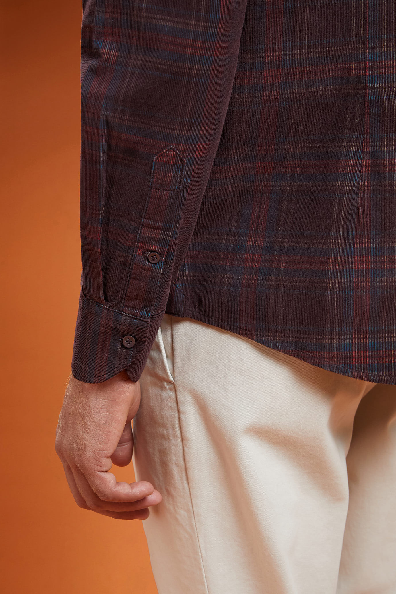 Camicia casual uomo collo classico 100% cotone tessuto velluto 1000 righe con stampa a quadri comfort fit image number 2