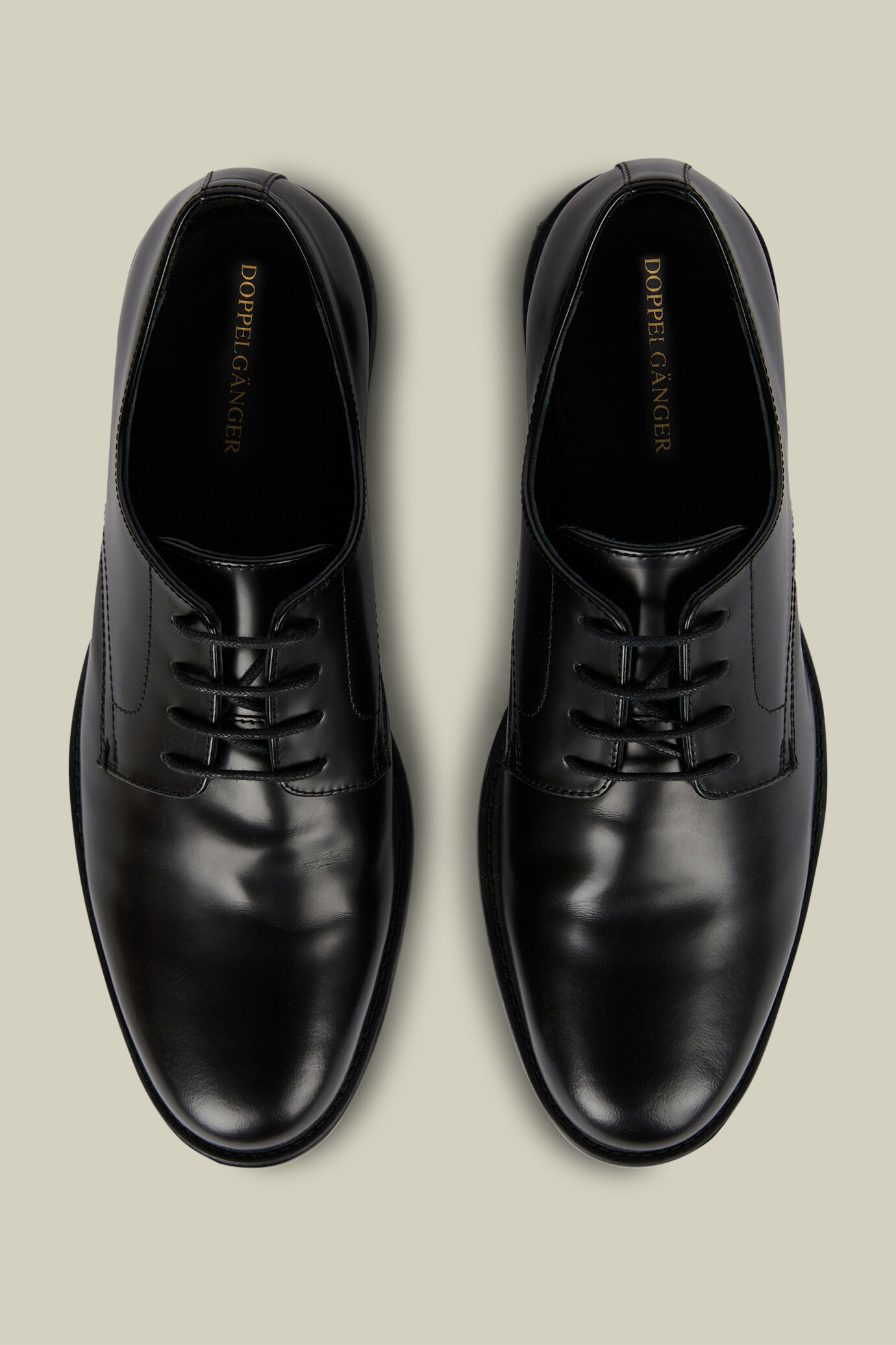 Scarpa derby uomo 100% vera pella con fondo in gomma