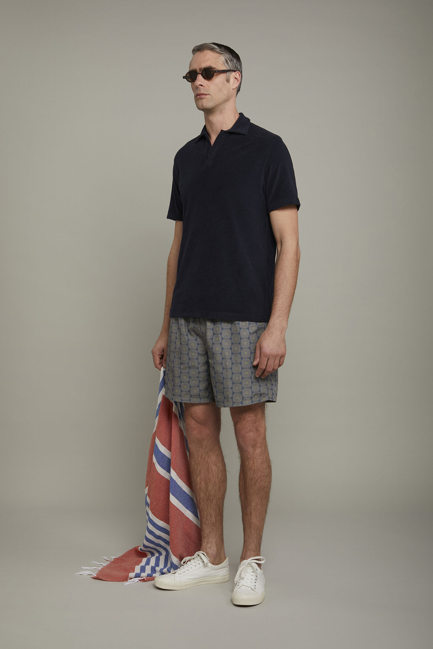 Badehose für Herren mit Makromuster image number 1
