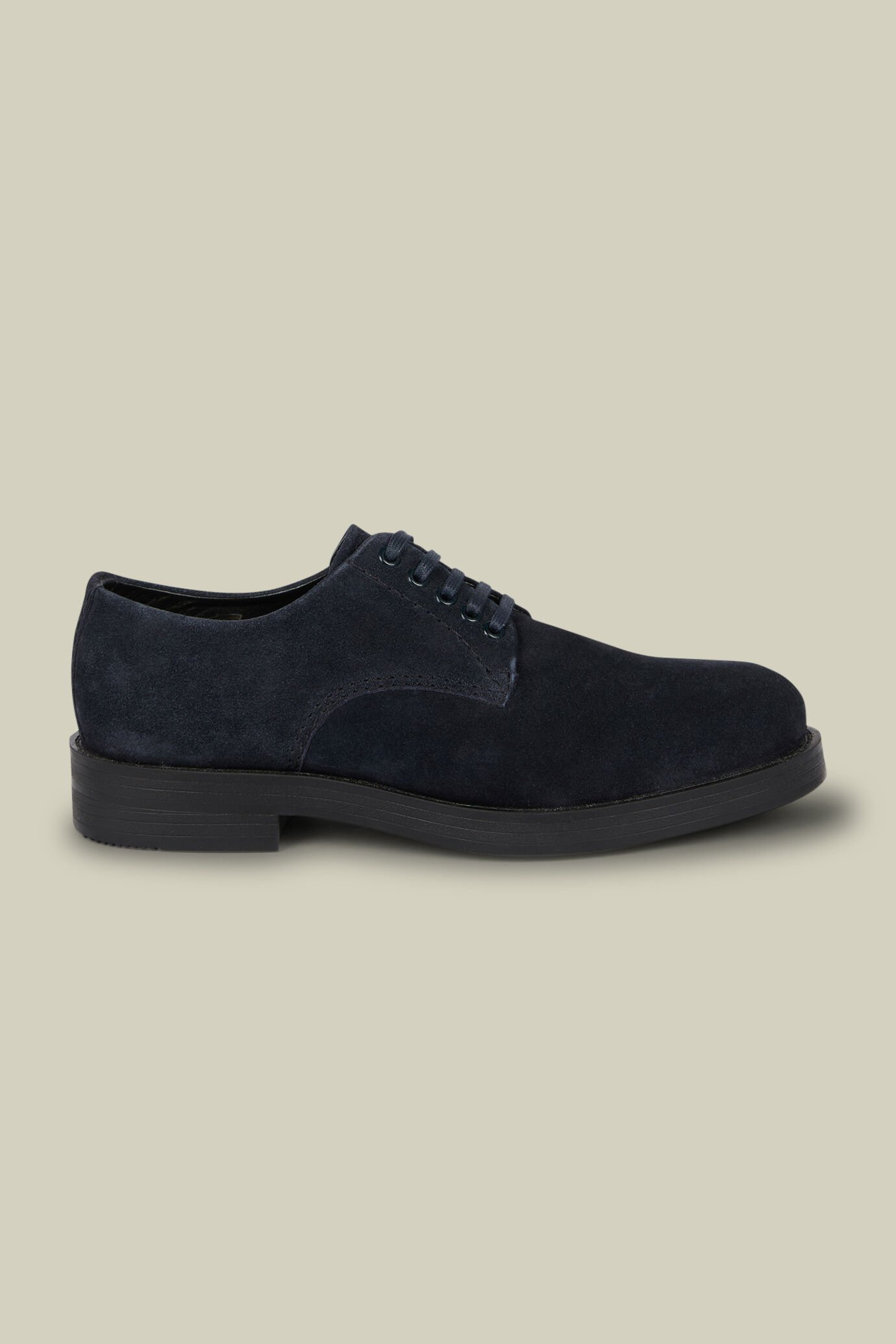 Men's Derby shoes in 100% genuine suede with rubber soles image number 0