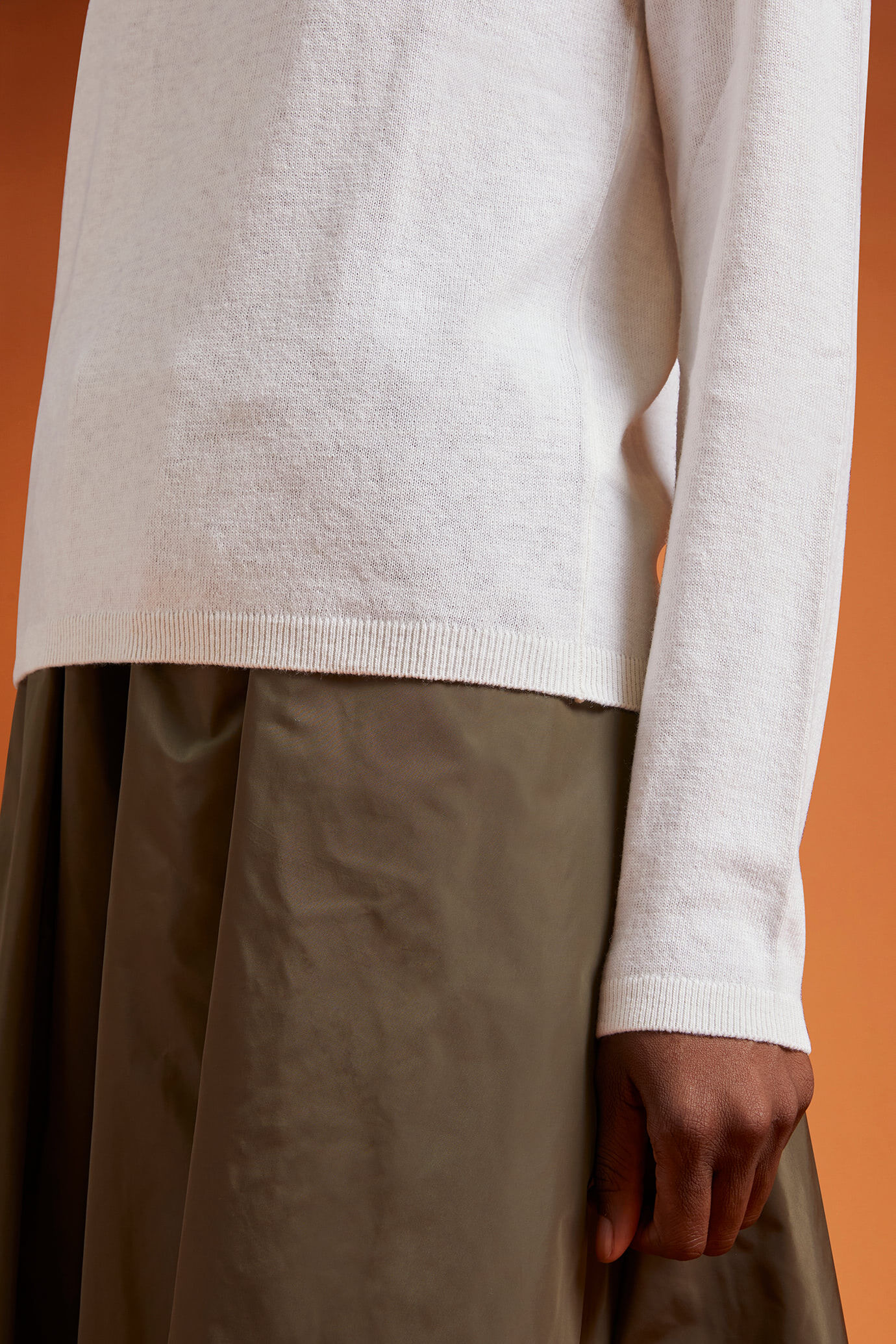 Maglia donna girocollo misto lana e cachemire regular fit image number 3