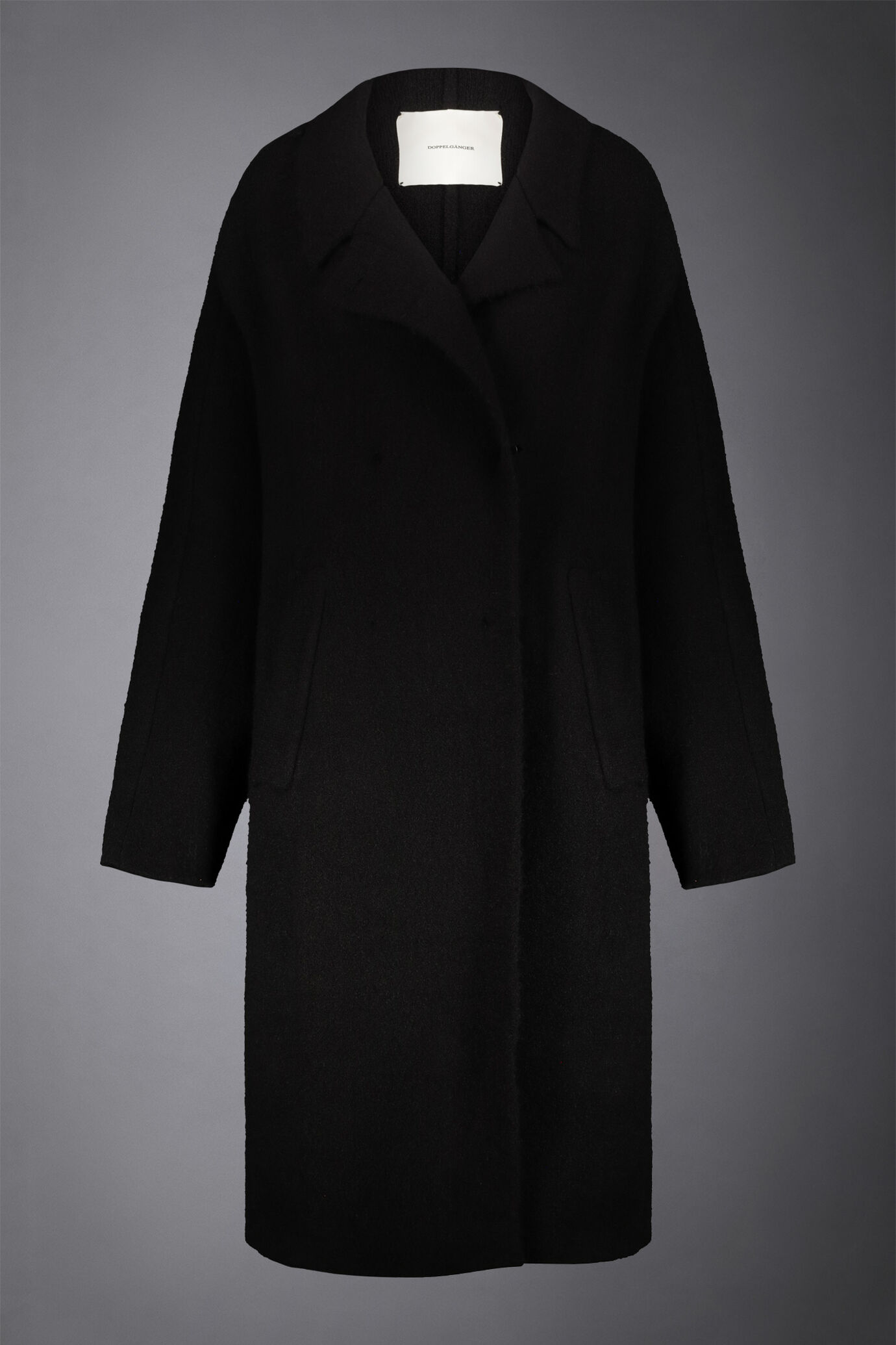 Women's oversized coat in soft wool-blend knit image number 4
