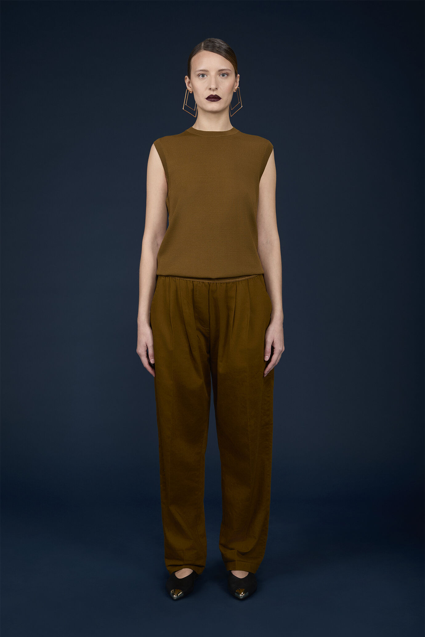 Pantaloni donna con elastico in vita a vista