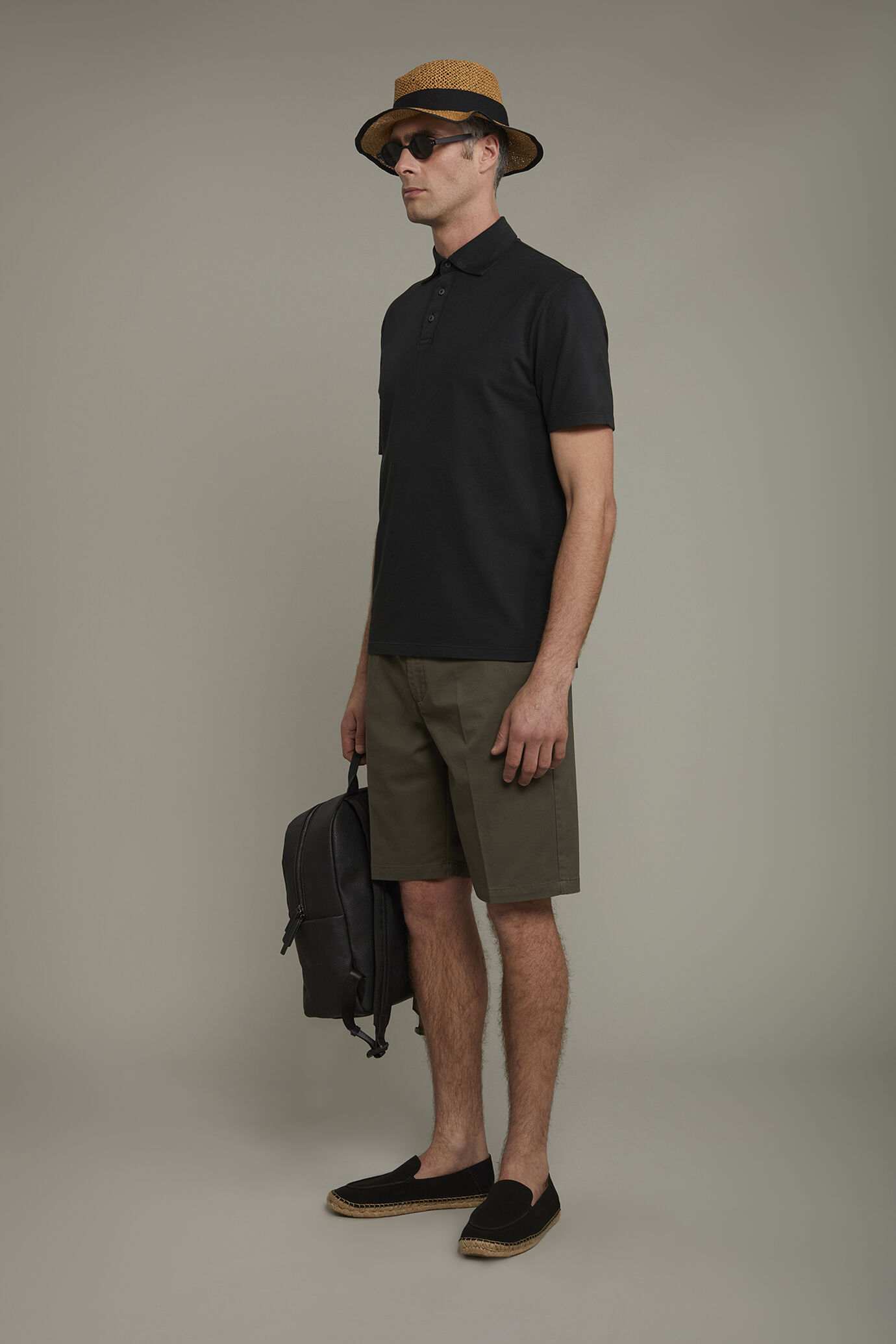 Men's Bermuda shorts classic twill construction regular fit image number 1