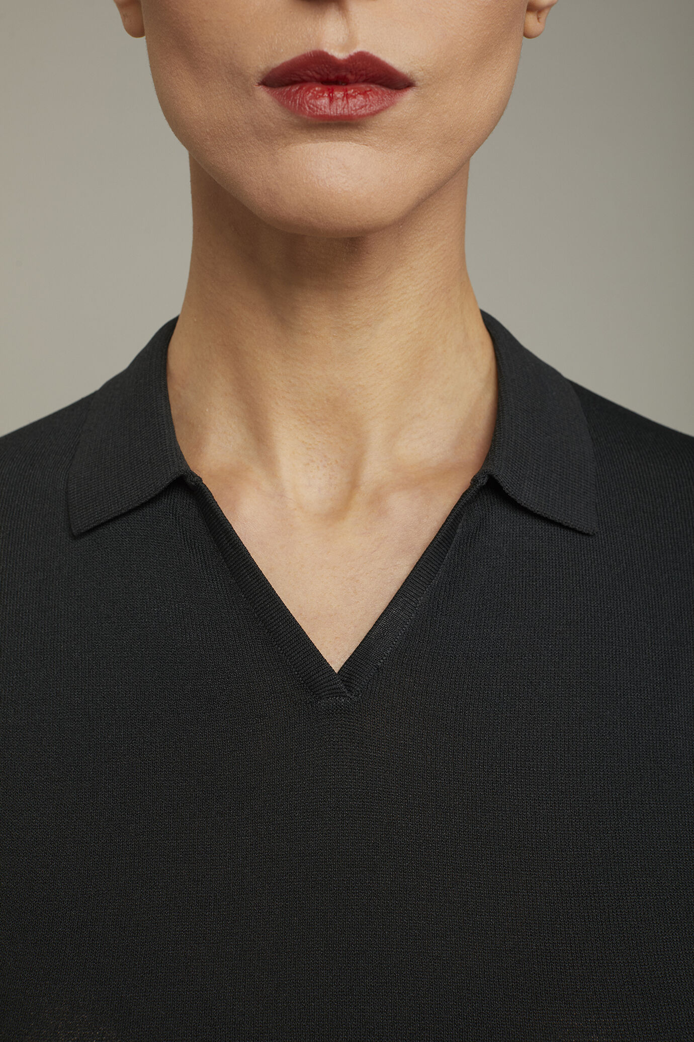 Langärmeliges Damen-Poloshirt aus Strick image number 3