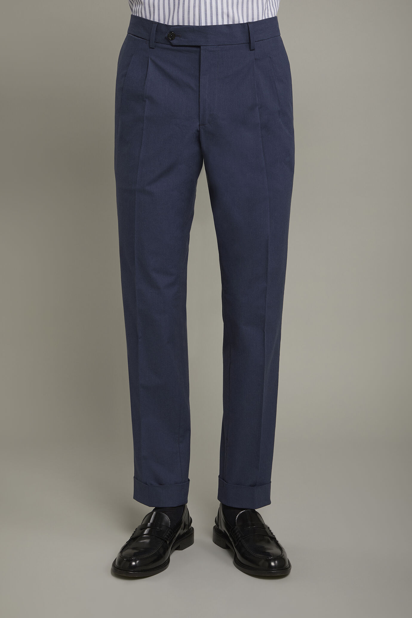 Pantalon classique pour homme à double pince en tissu effet flammé coupe régulière image number 3
