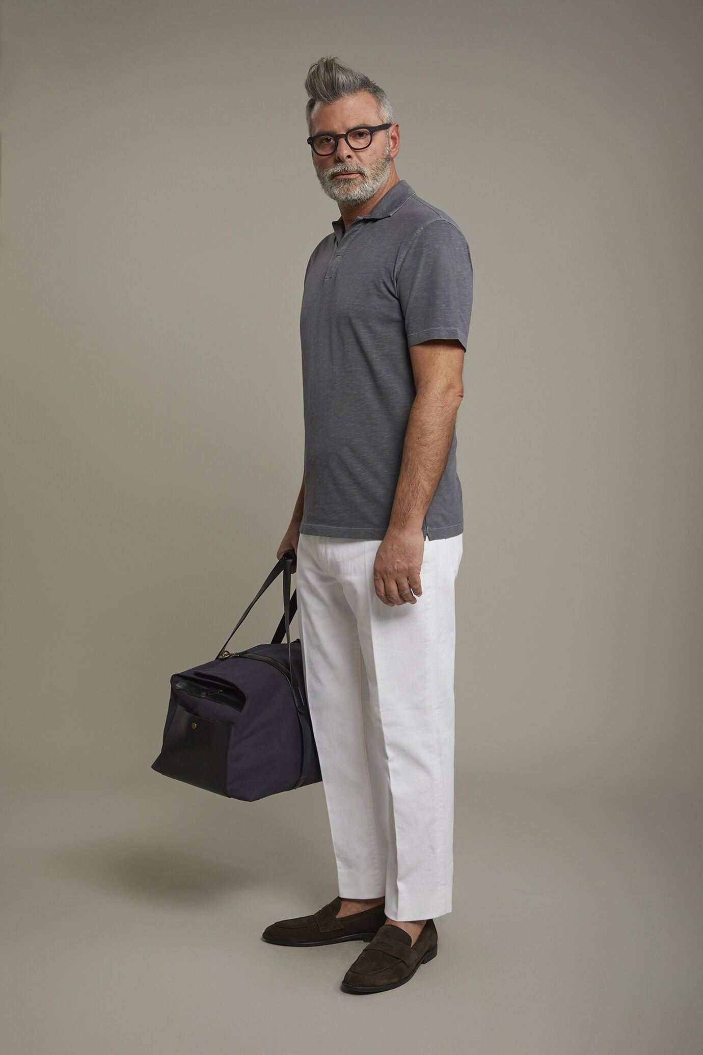 Kurzärmeliges Herren-Poloshirt mit knopflosem Derby-Kragen aus reiner Baumwolle in normaler Passform image number 1