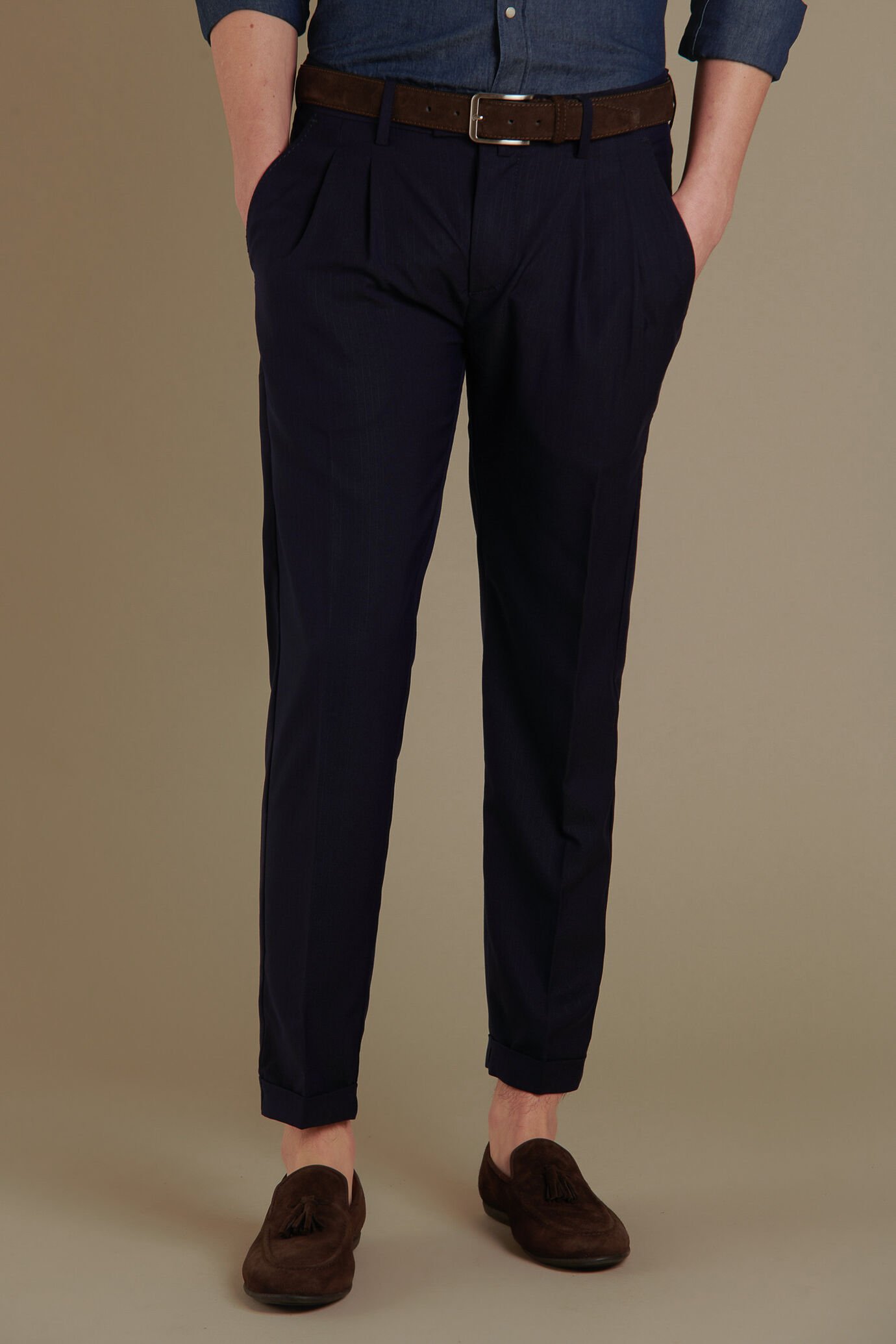 Pantaloni uomo con doppia pince image number 1