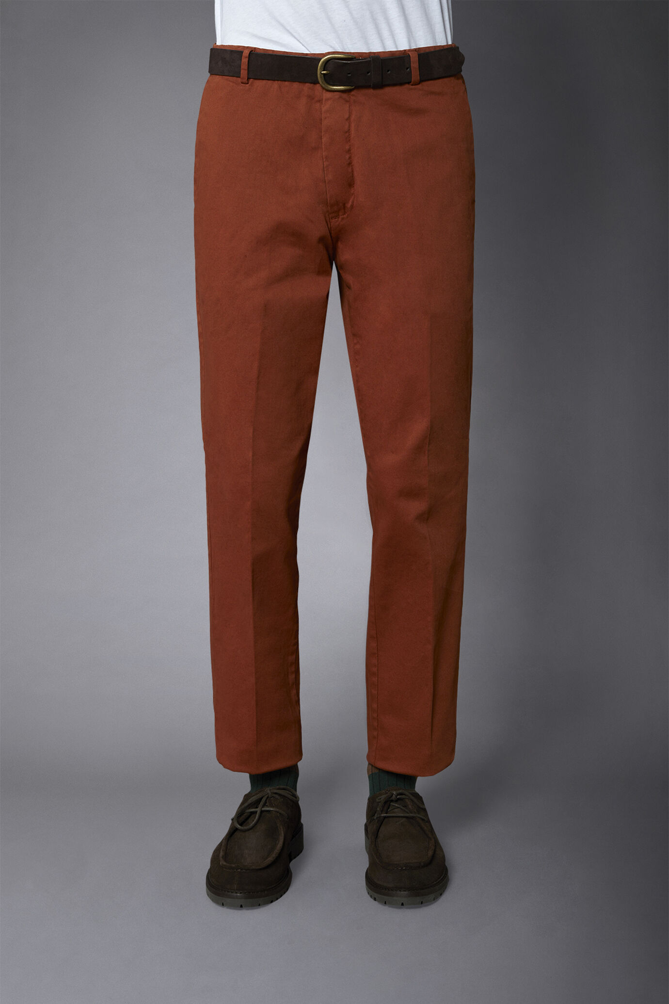 Klassische Chino-Hose in normaler Passform aus Twill image number 3