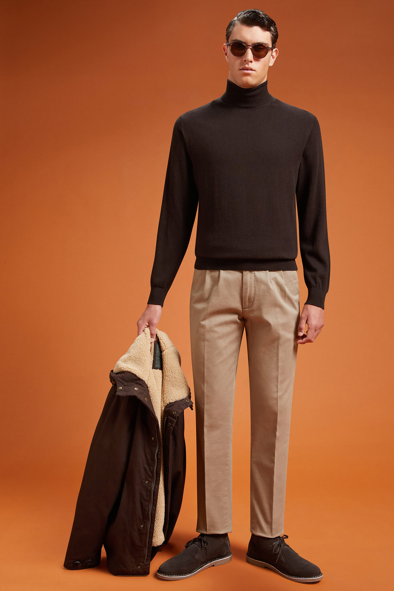 Pull homme à col montant, en laine et coton, coupe classique image number 1