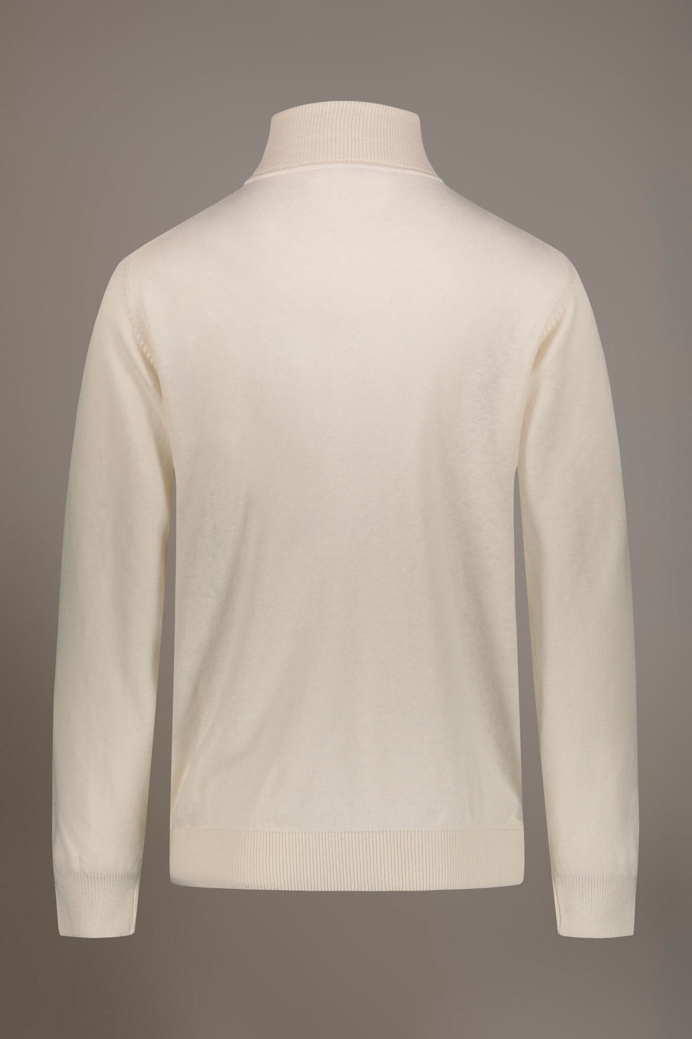 Maglia dolcevita misto lana image number 5