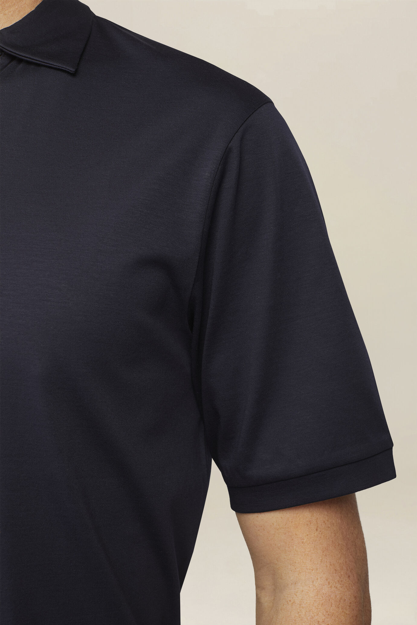Men's polo shirt with Derby collar in 100% cotton, regular fit image number 3