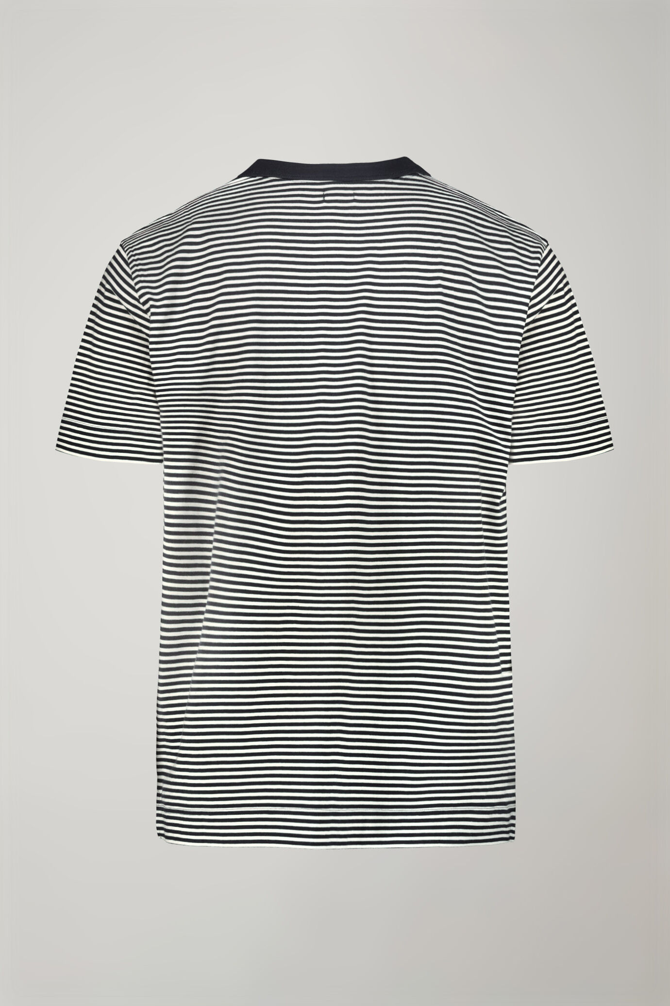 Gestreiftes Herren-T-Shirt mit Rundhalsausschnitt aus 100 % Baumwolle in normaler Passform image number 5