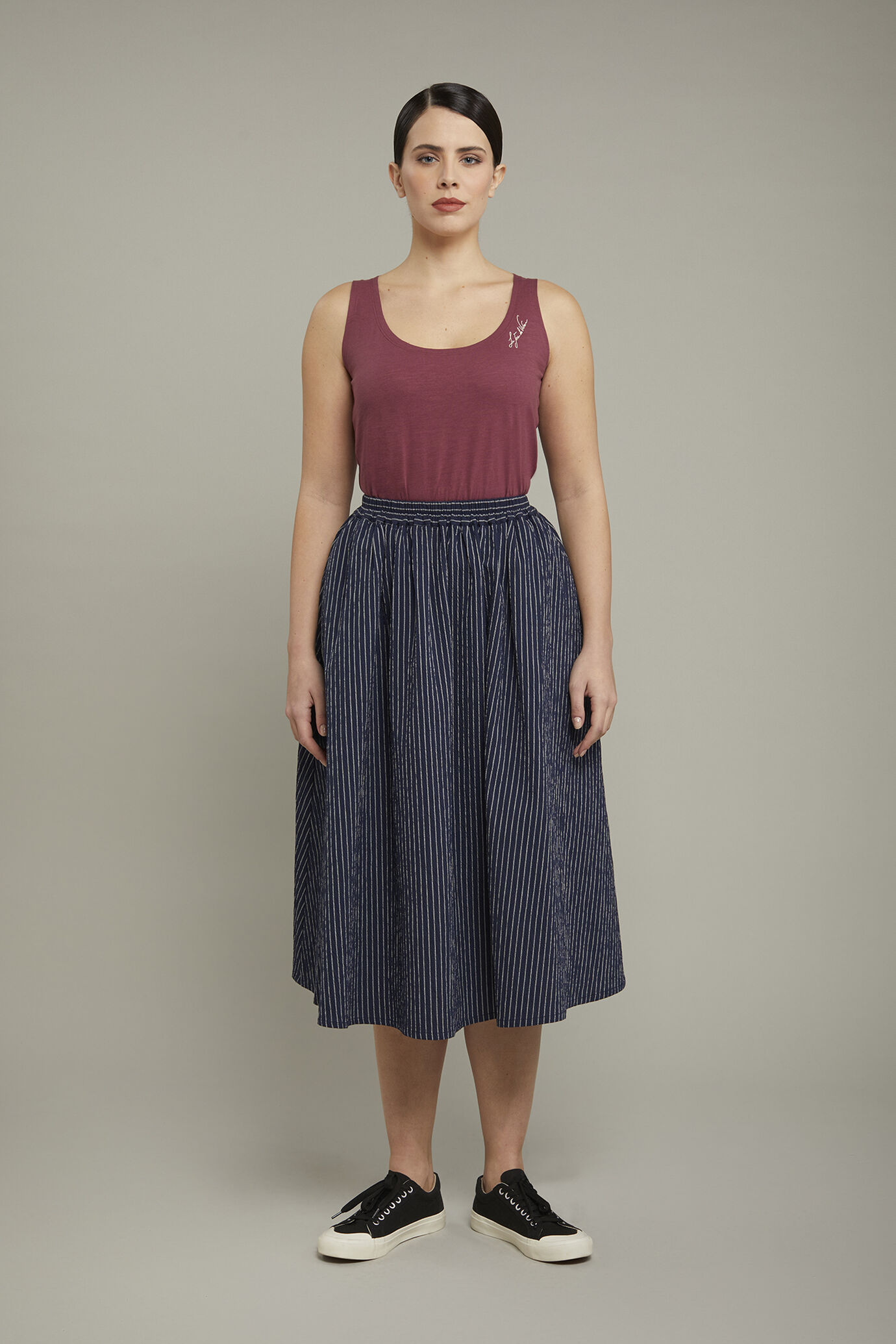 Gonna donna in cotone goffrato gessato regular fit image number 2