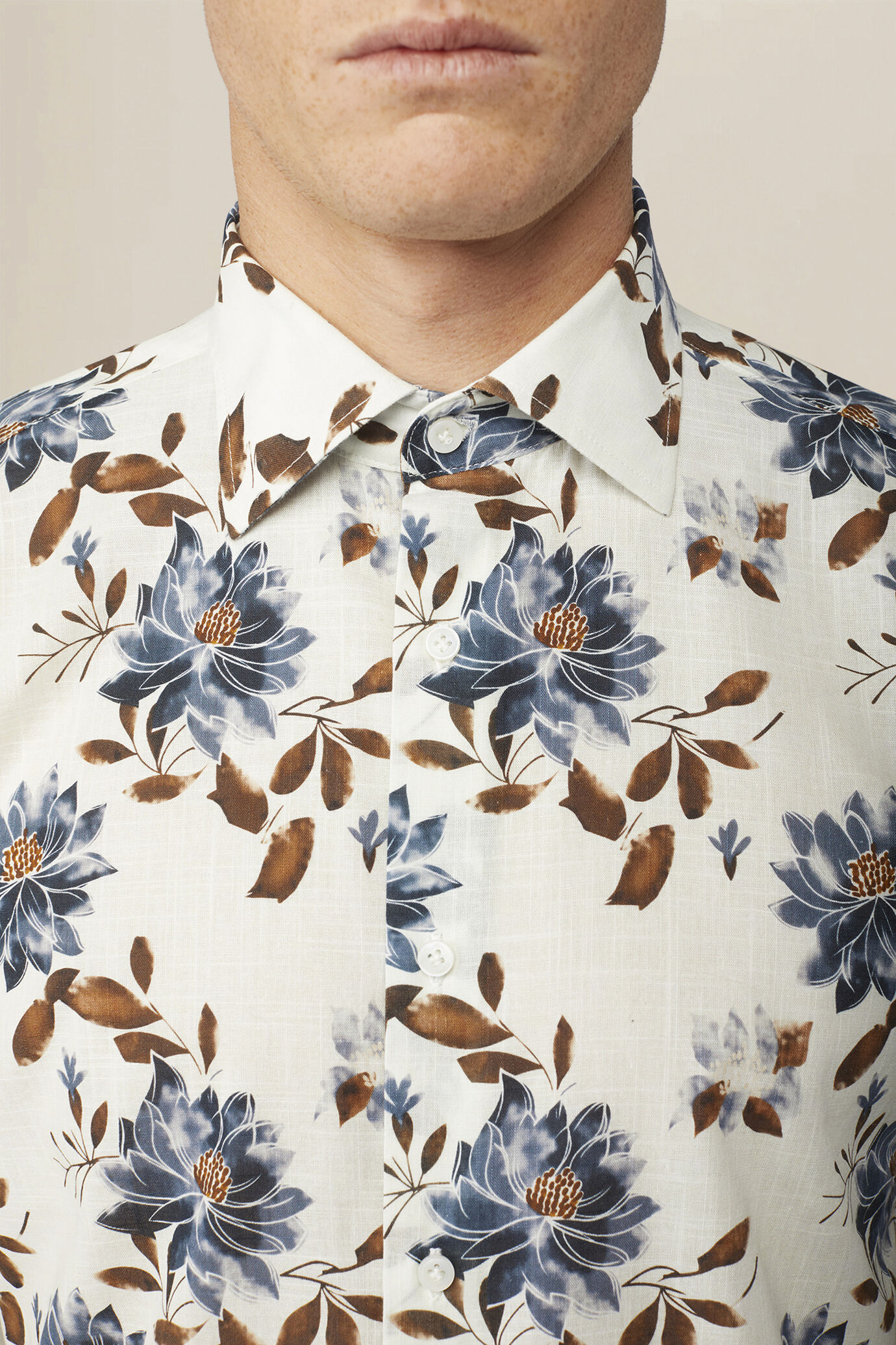 Camicia uomo casual in tessuto floreale 100% cotone image number 2